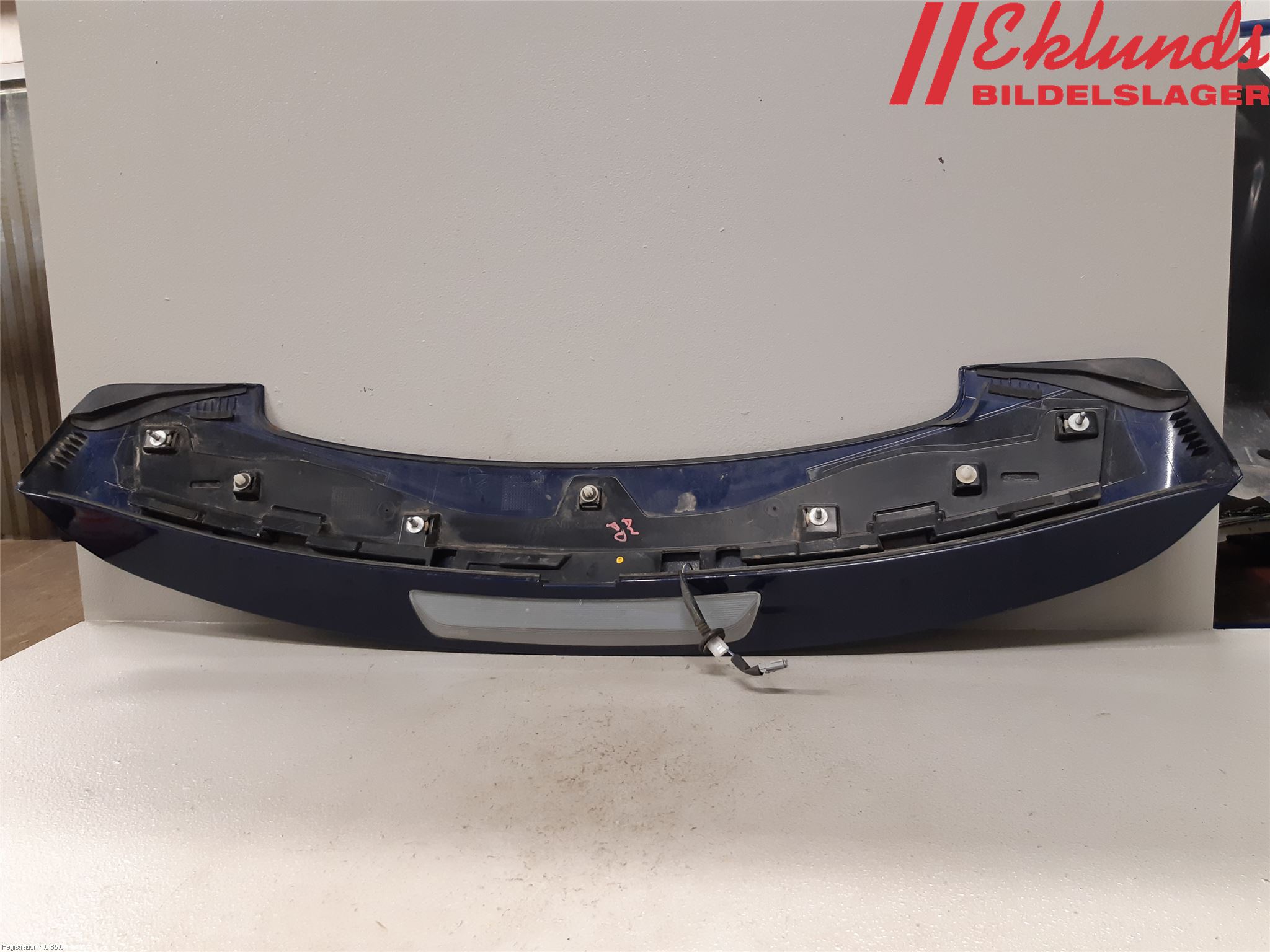 Toyota AVENSIS 09-15 Spoiler Baklucka