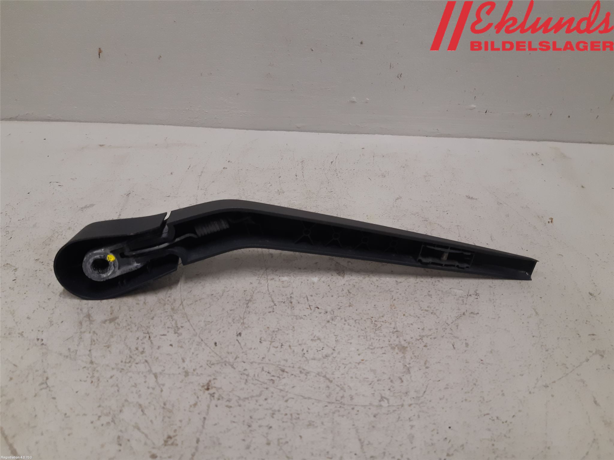 Volvo V40 12-19 Torkararm-Bakruta