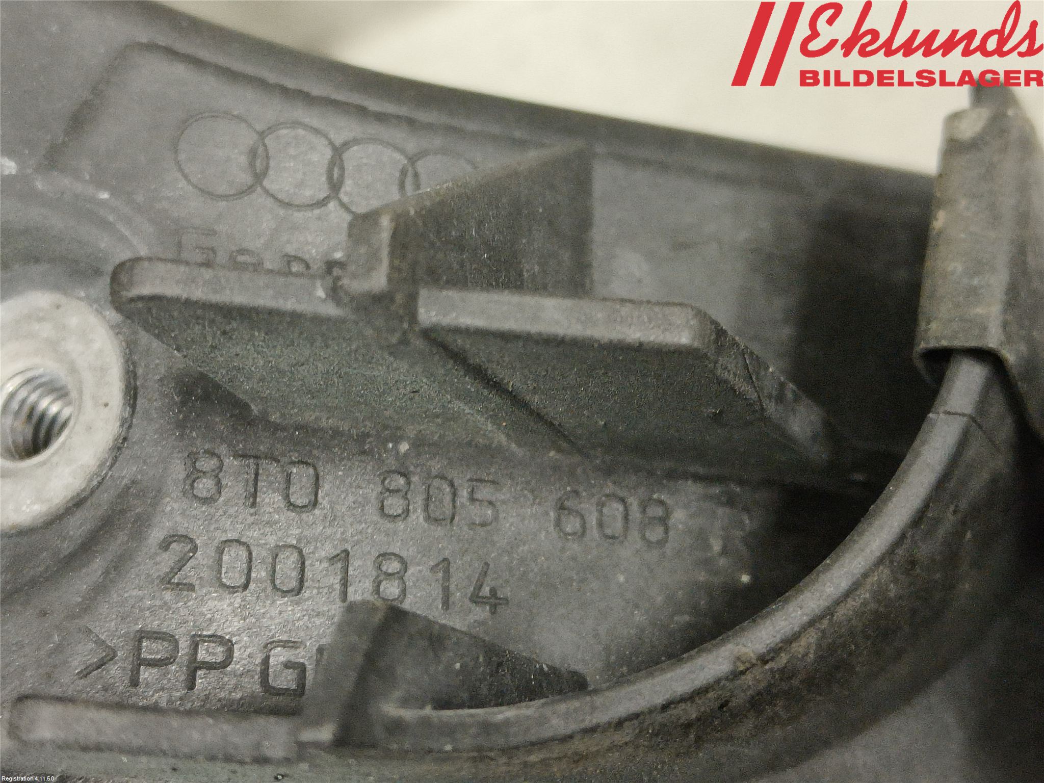 Audi A5 07-16 Strålkastarsarg Höger