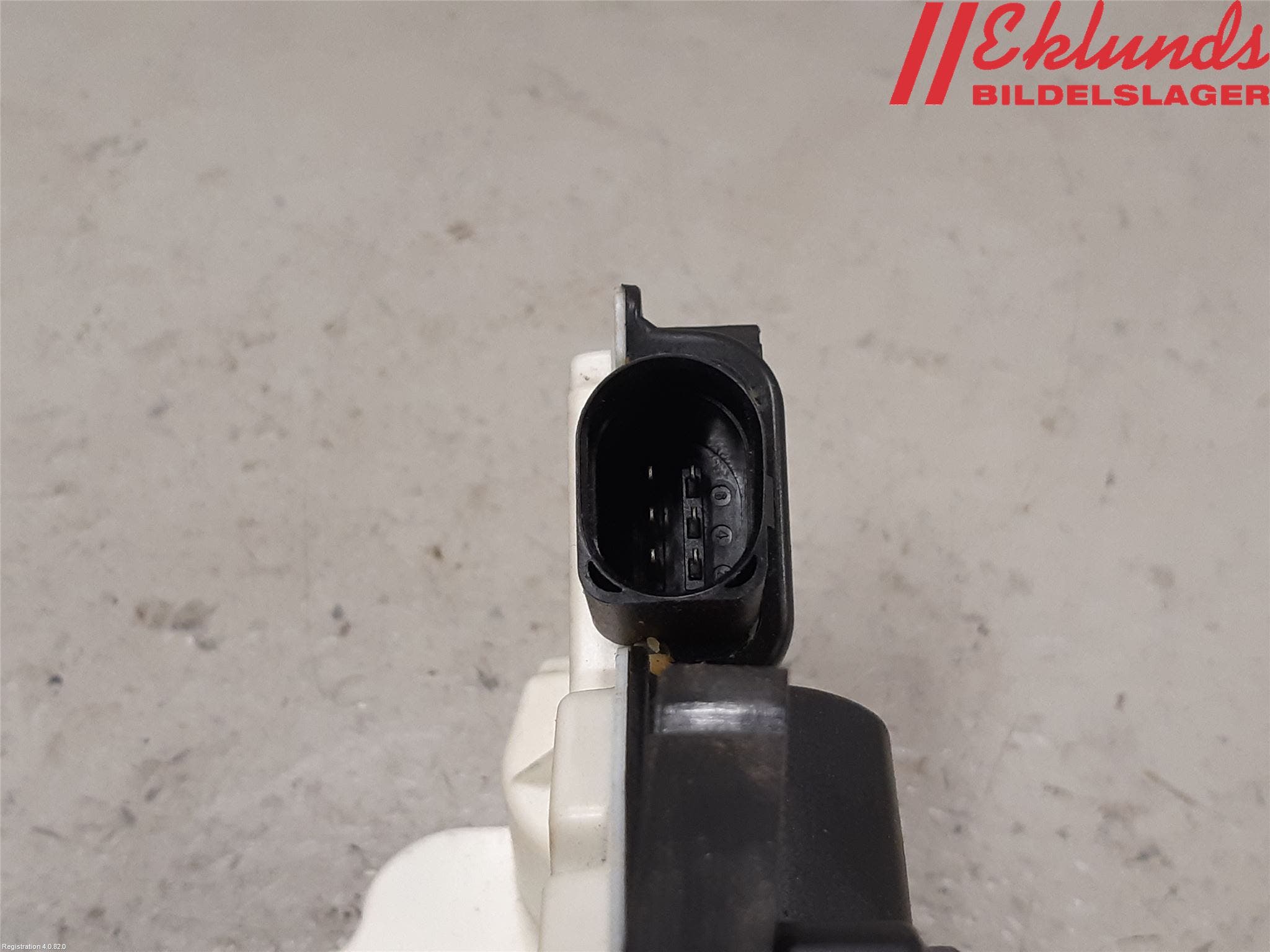 Skoda SUPERB 09-15 Låskista-Dörrlås