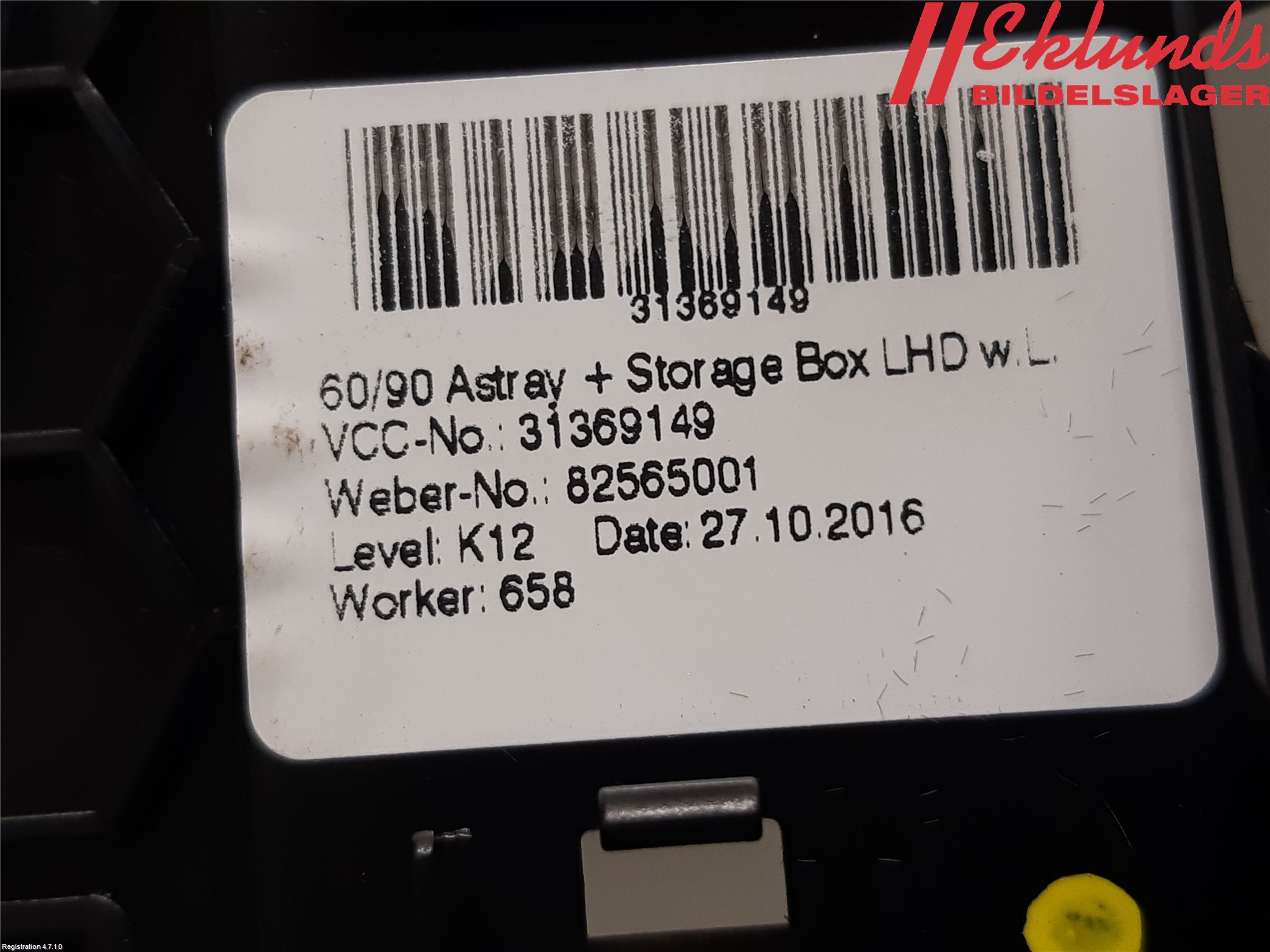 Volvo XC90/RECHARGE 16- Instrumentbräda Förvaringsfack