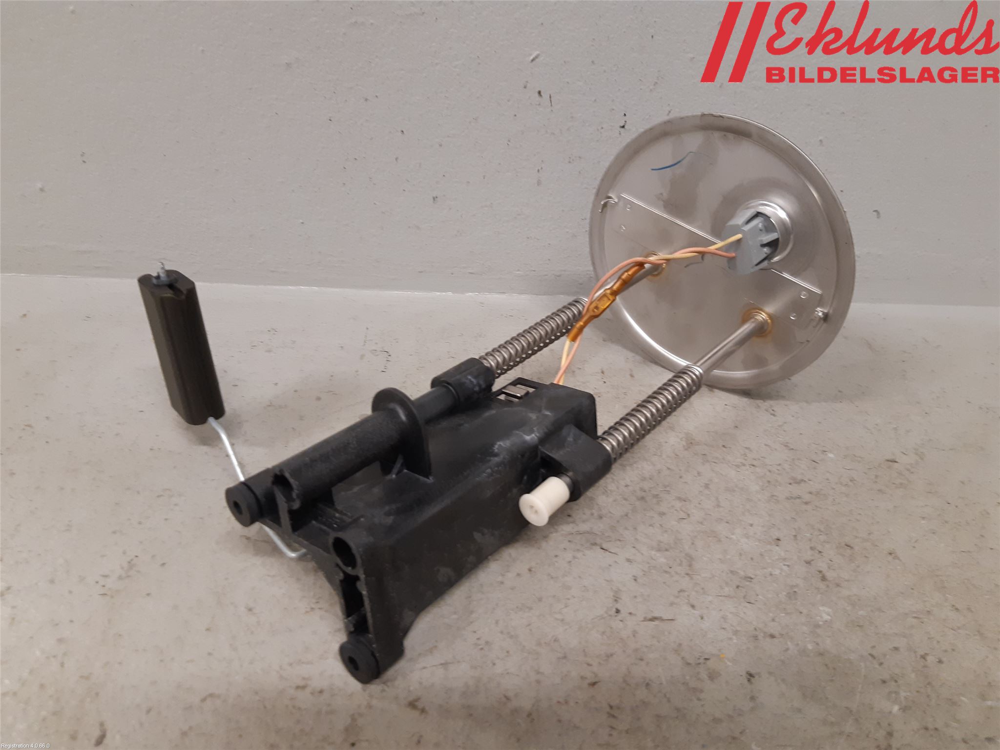 Ford MUSTANG V 05-14 Givare Tank