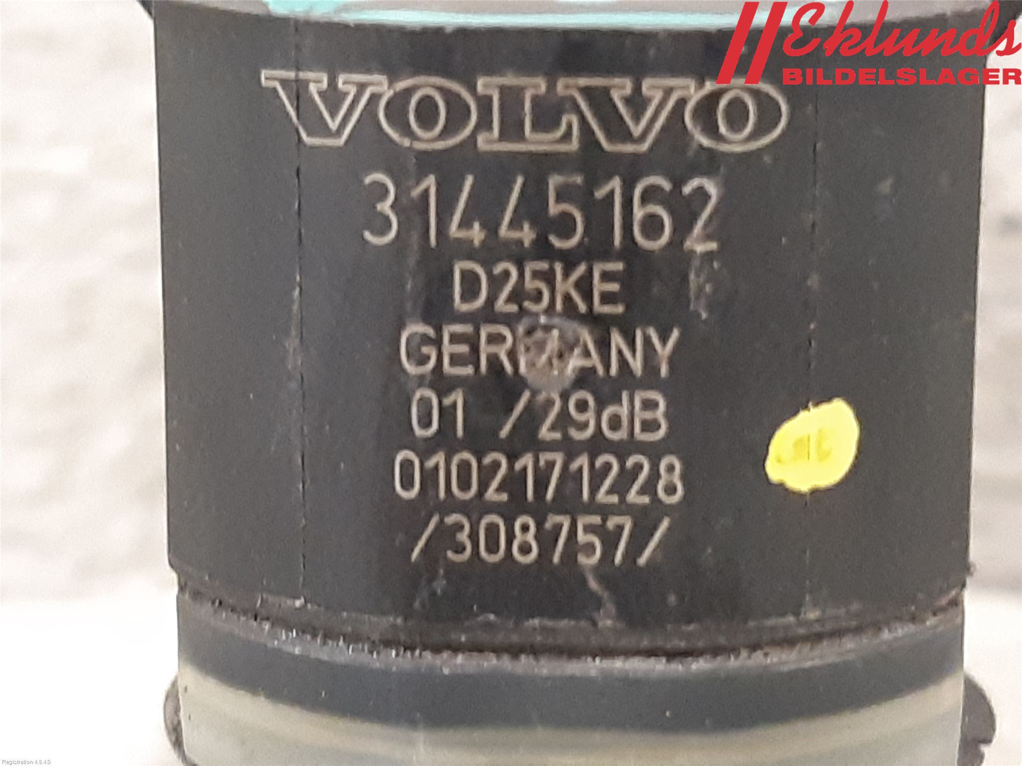 Volvo V40 CROSS COUNTRY 13-19 Parkeringshjälp Backsensor