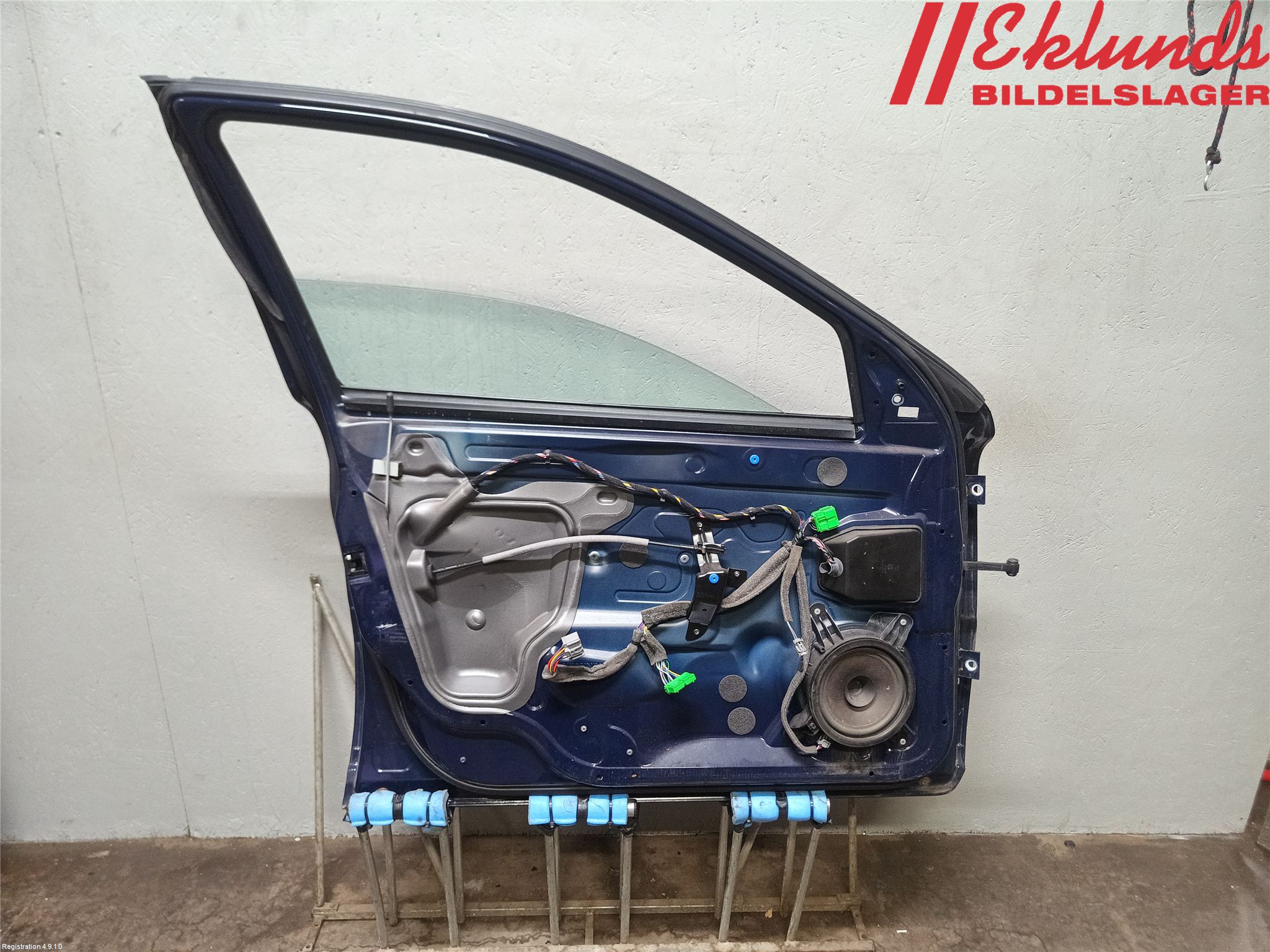 Volvo V70 05-08 Dörr Fram Vänster