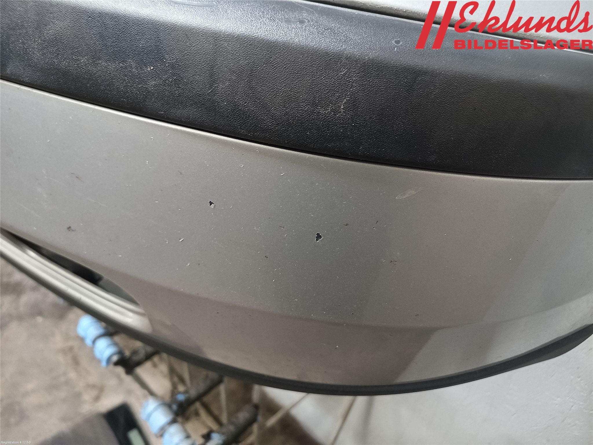 Volvo V70 00-04 Stötfångarbeklädnad Fram
