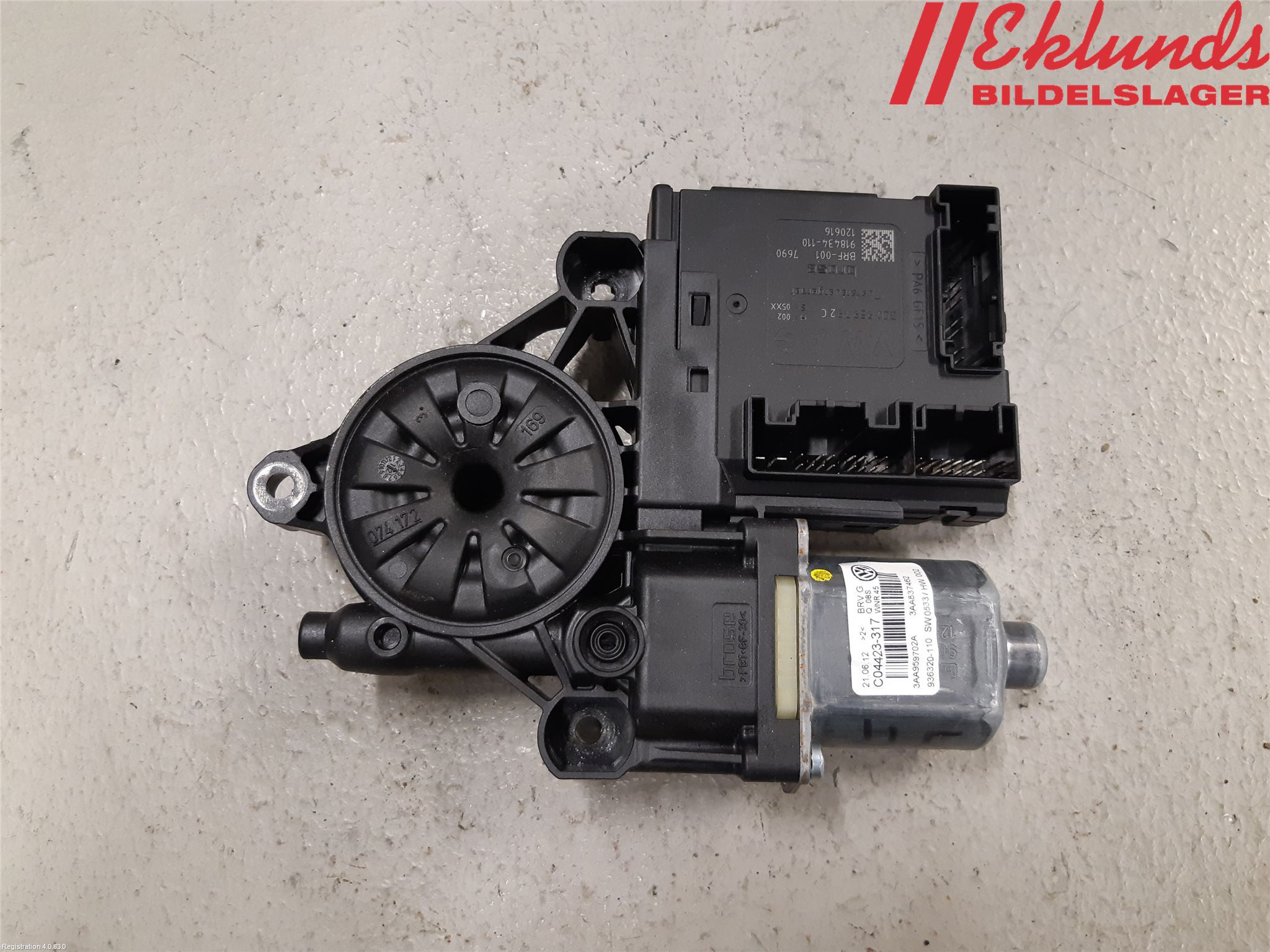 Volkswagen VW PASSAT 11-14 Fönsterhissmotor