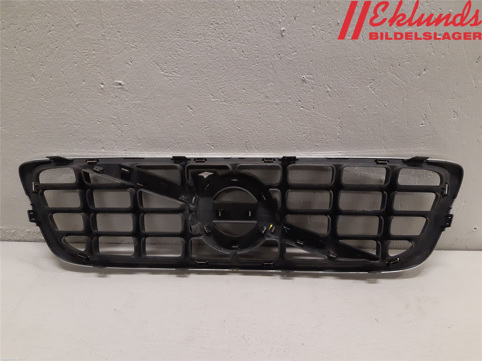 Volvo V70 08-13 Grill Komp