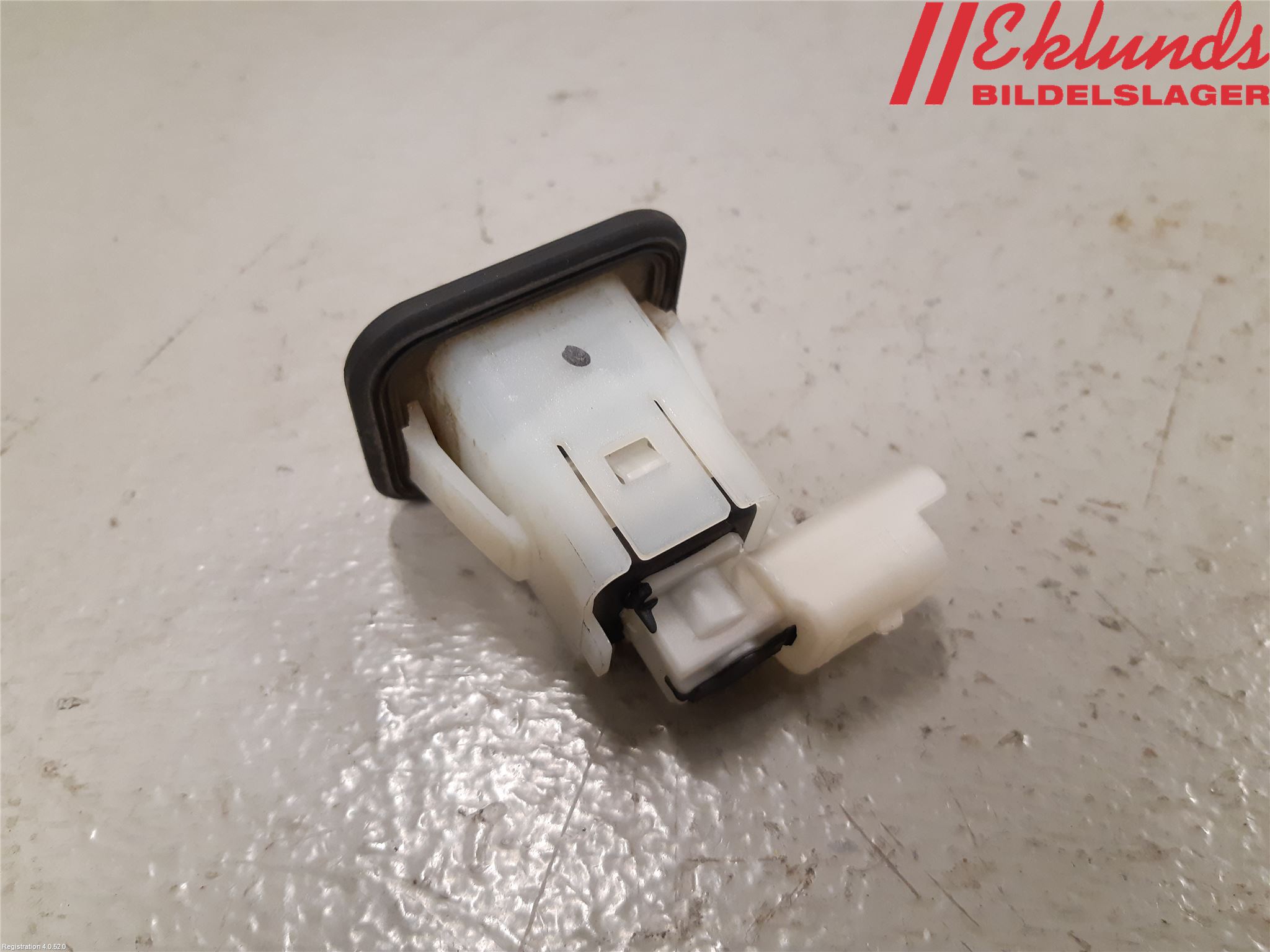 Citroen C4 GRAND PICASSO 14-18 Strömställare Baklucka