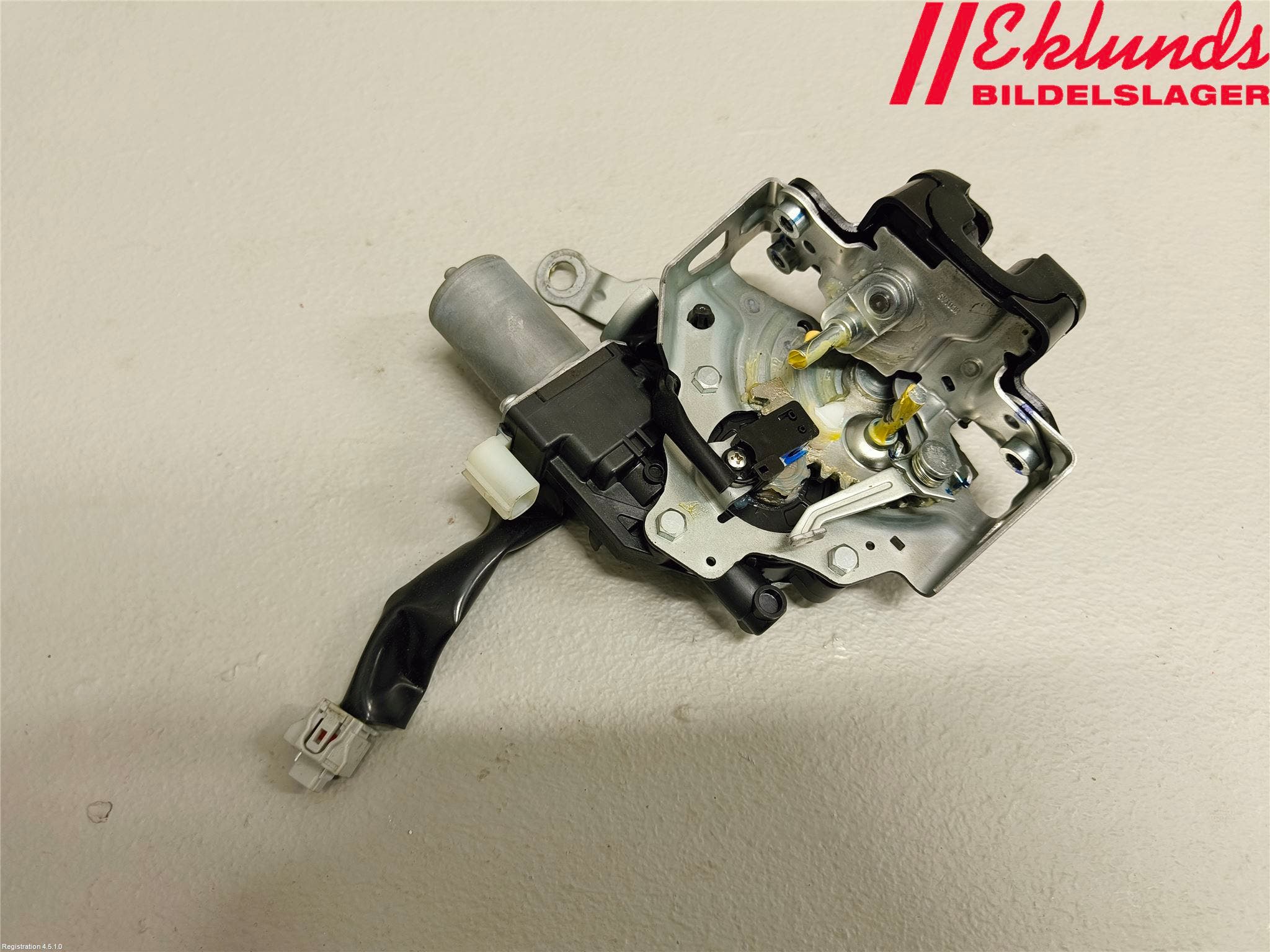 Toyota COROLLA 19- Låskista Baklucka