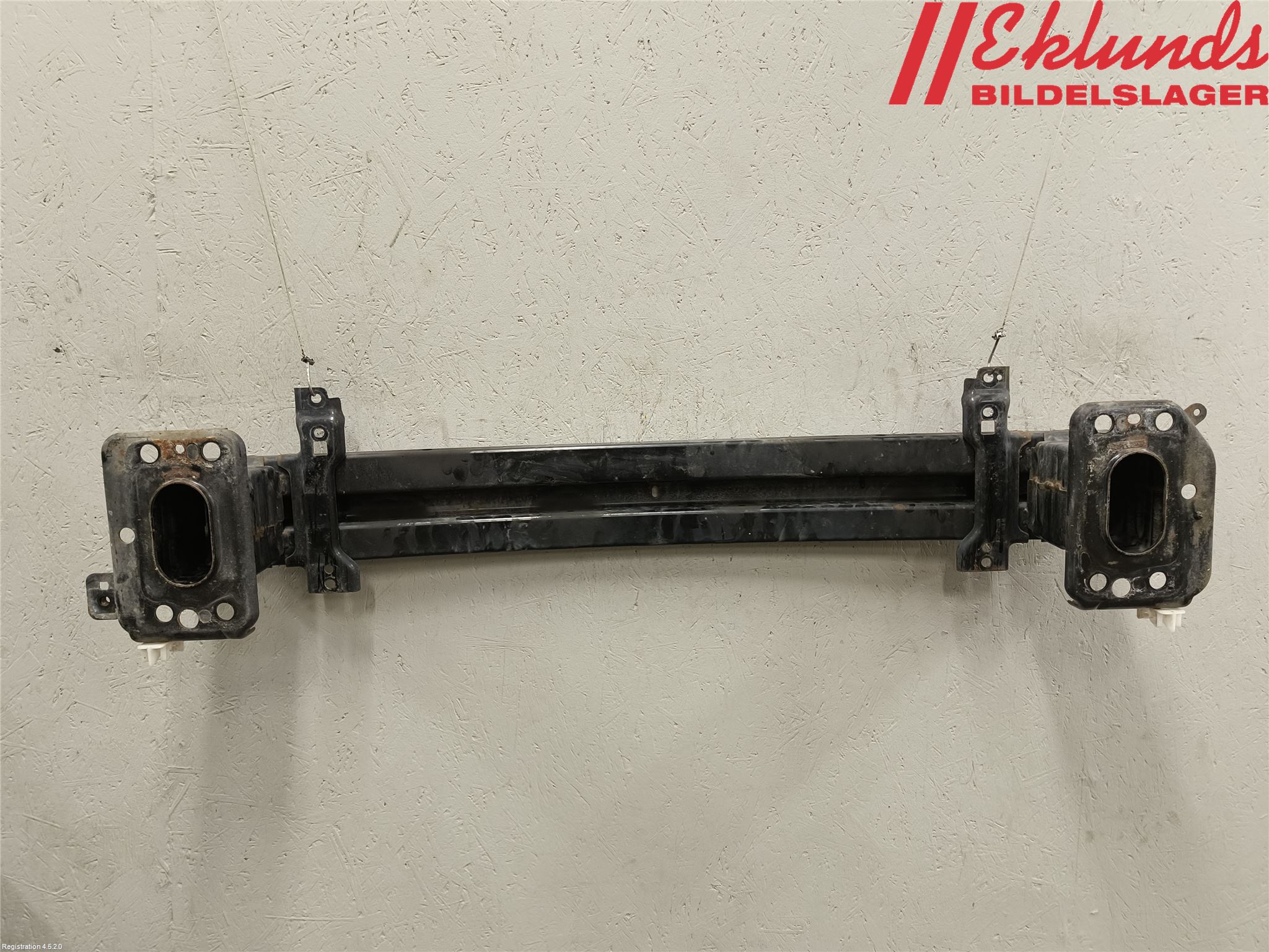 Ford FIESTA 13-17 Stötfångarbalk Fram