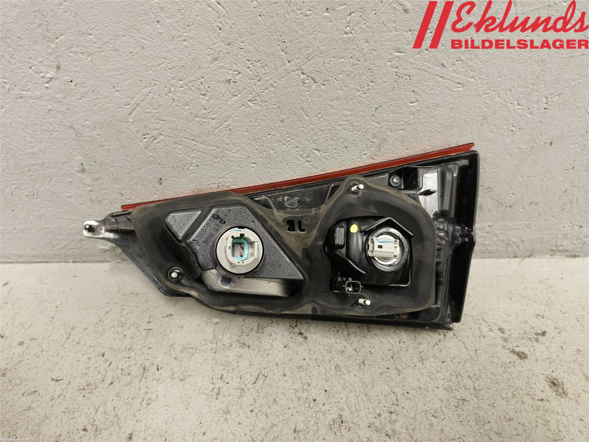 Nissan QASHQAI 14-17 Bakljus Lucka Vä