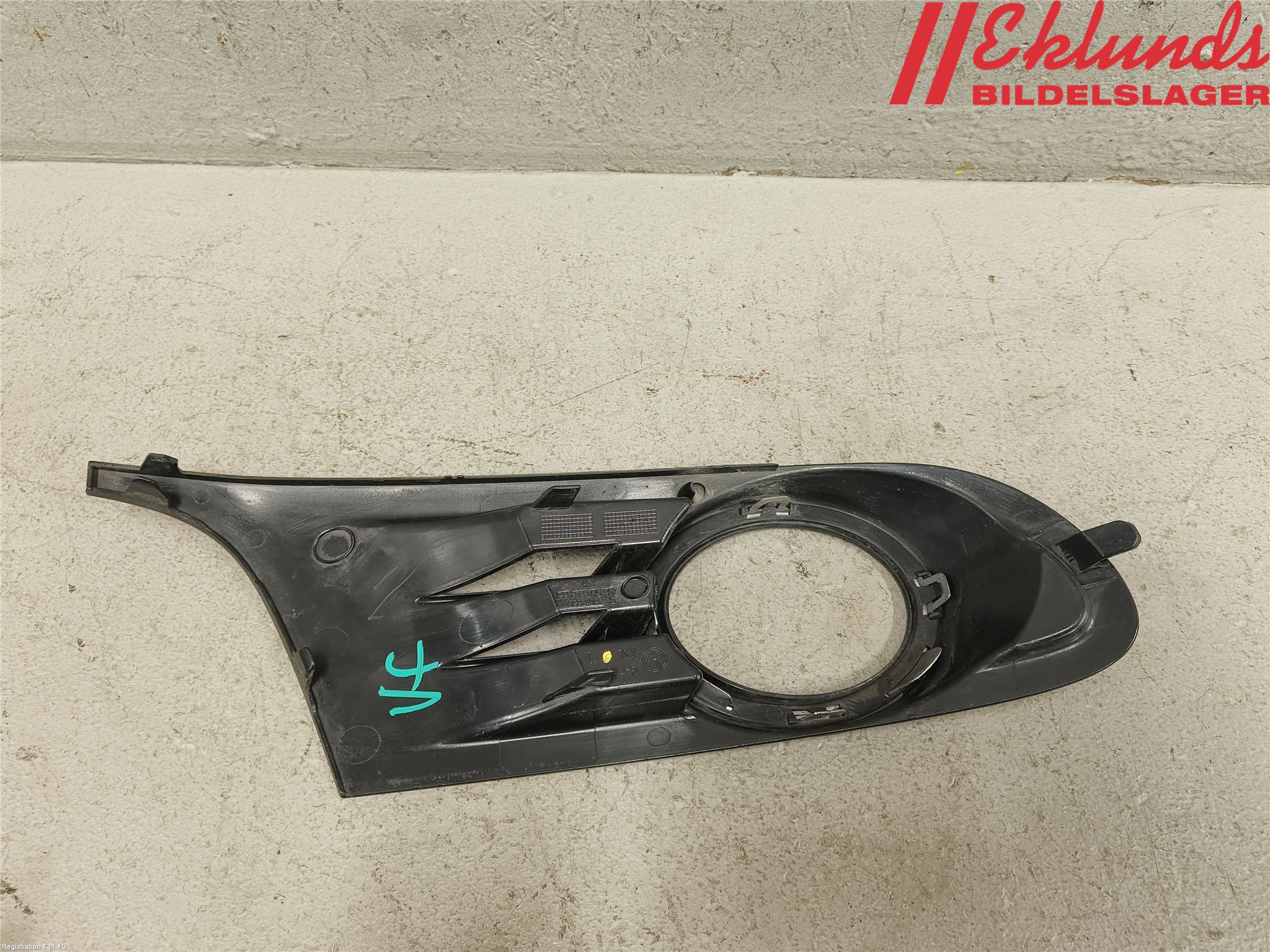 Volkswagen VW GOLF VI 09-13 Dimljussarg Fram