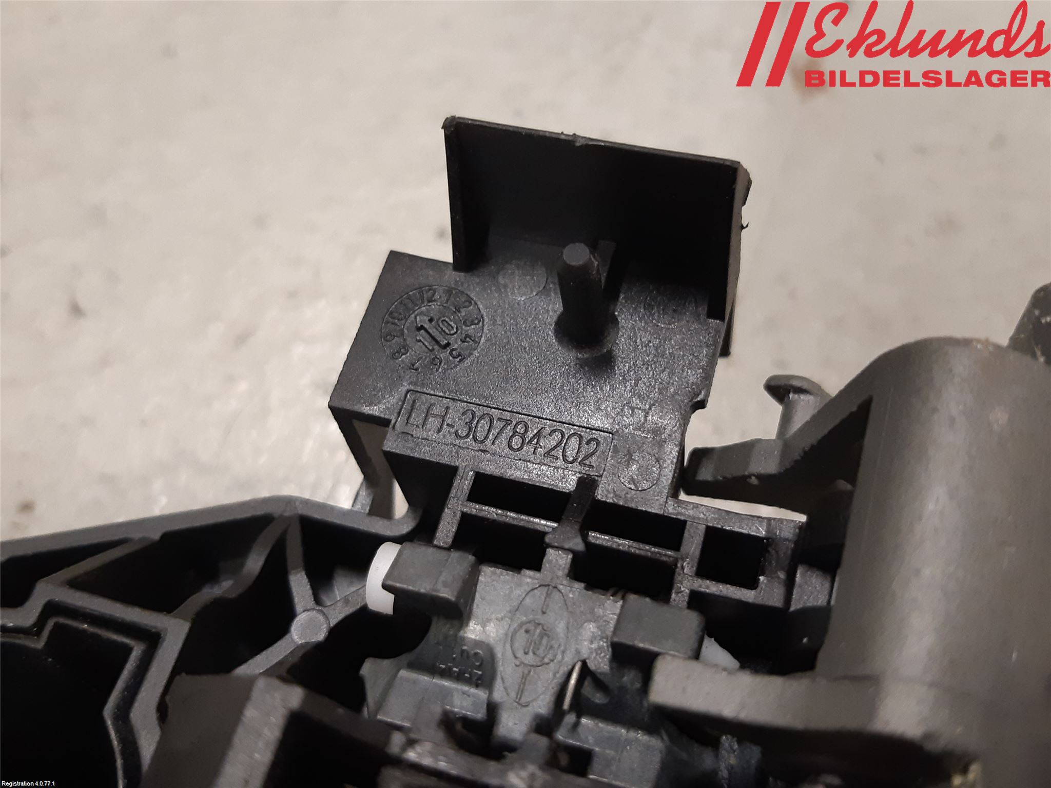 Volvo V70 08-13 Dörrhandtag Yttre Vä