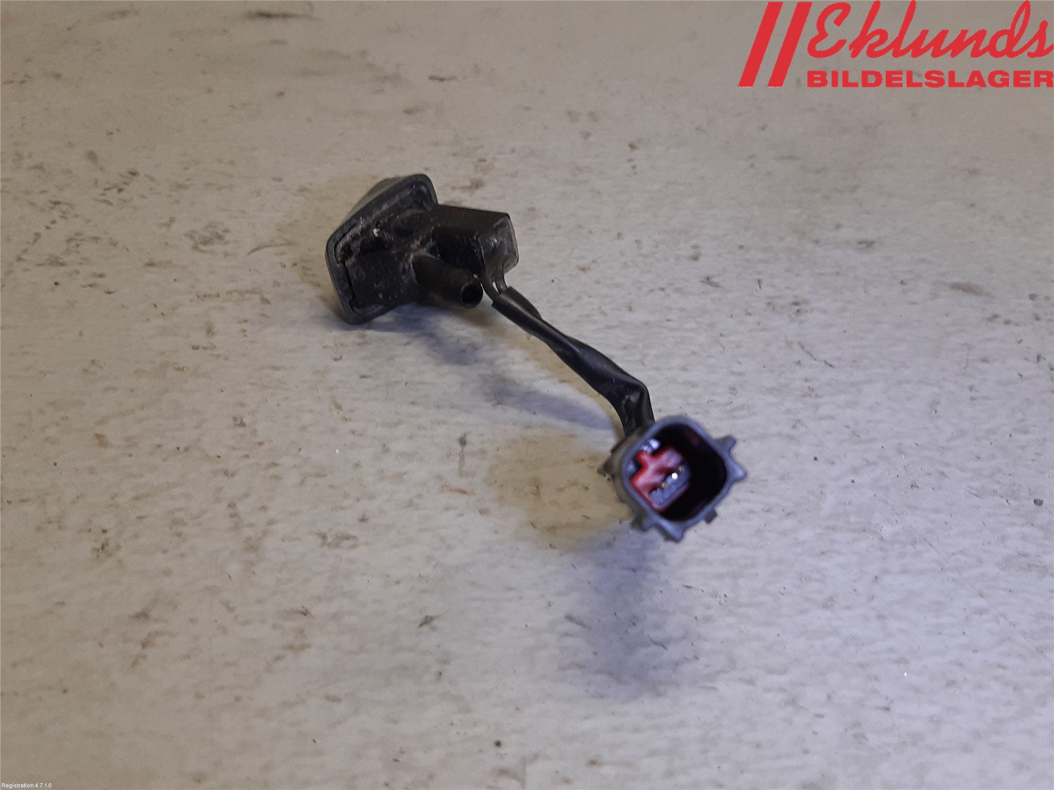 Volvo V70 14-16 Spolarmunstycke Rutor