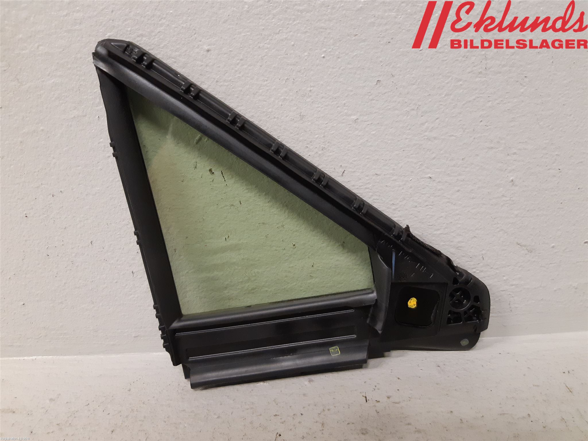 Toyota RAV4 19- Dörruta Fram Lilla Vä