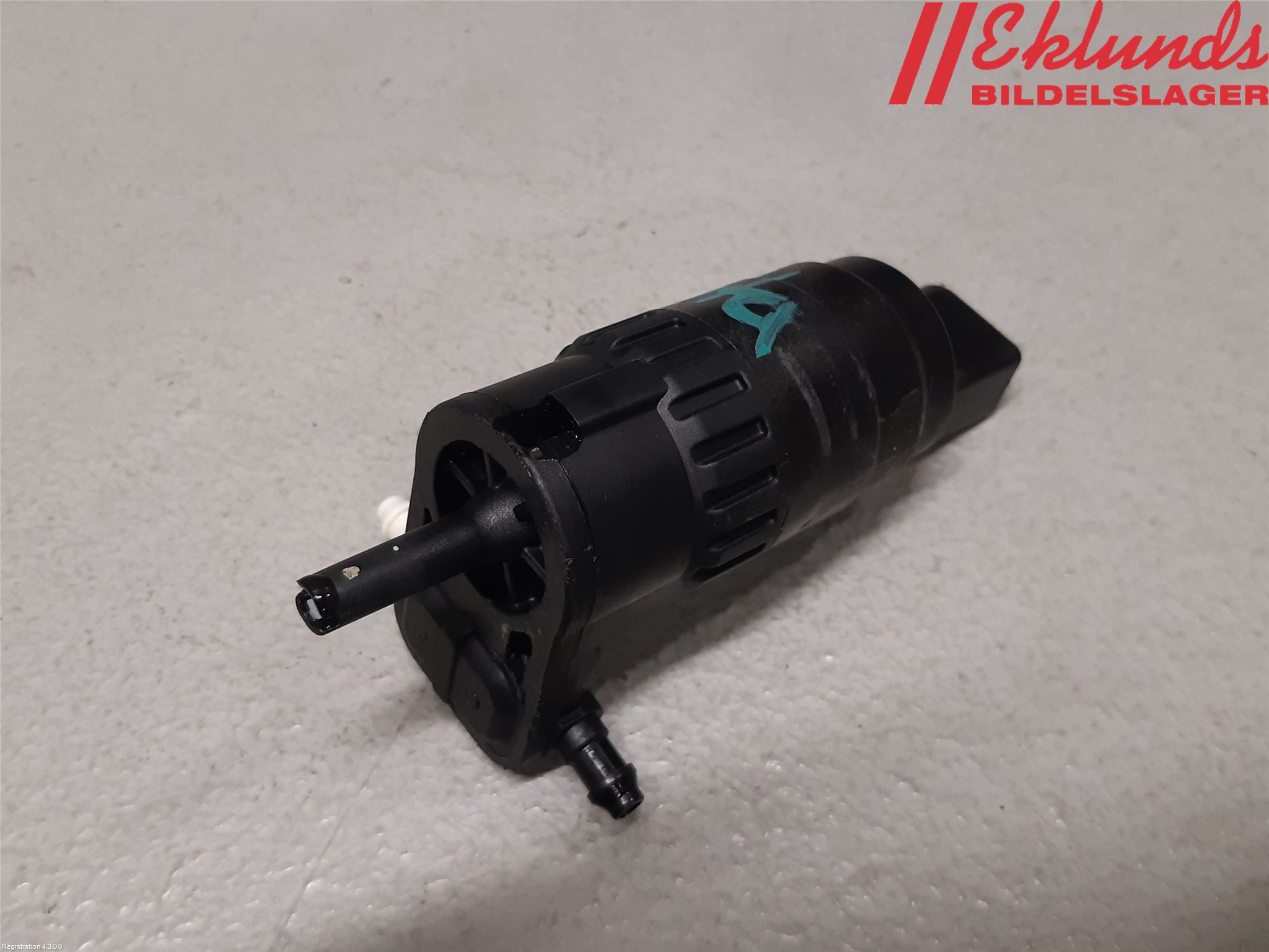 Volkswagen VW CADDY 16-20 Spolarpump Vindruta