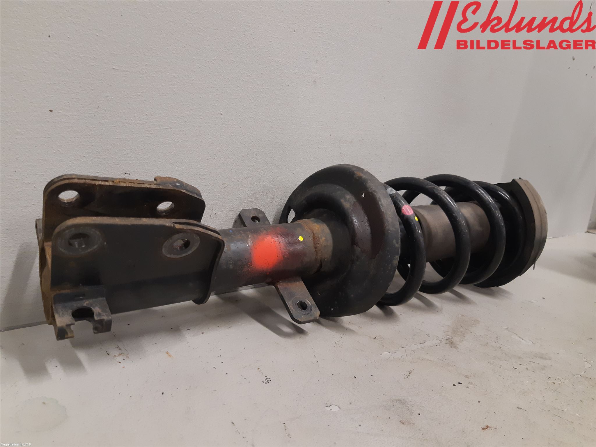 Opel VIVARO 15-19 Fjäderben Fram Vänster