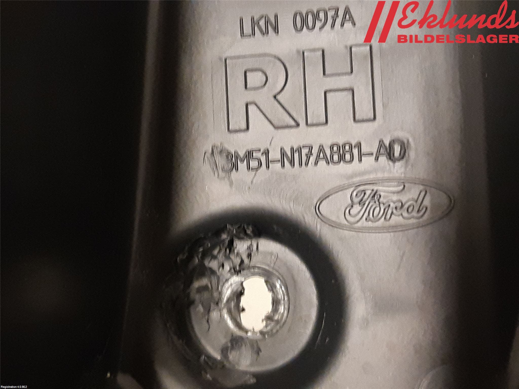 Ford FOCUS 11-14 Stötfångarfäste Bak Hö