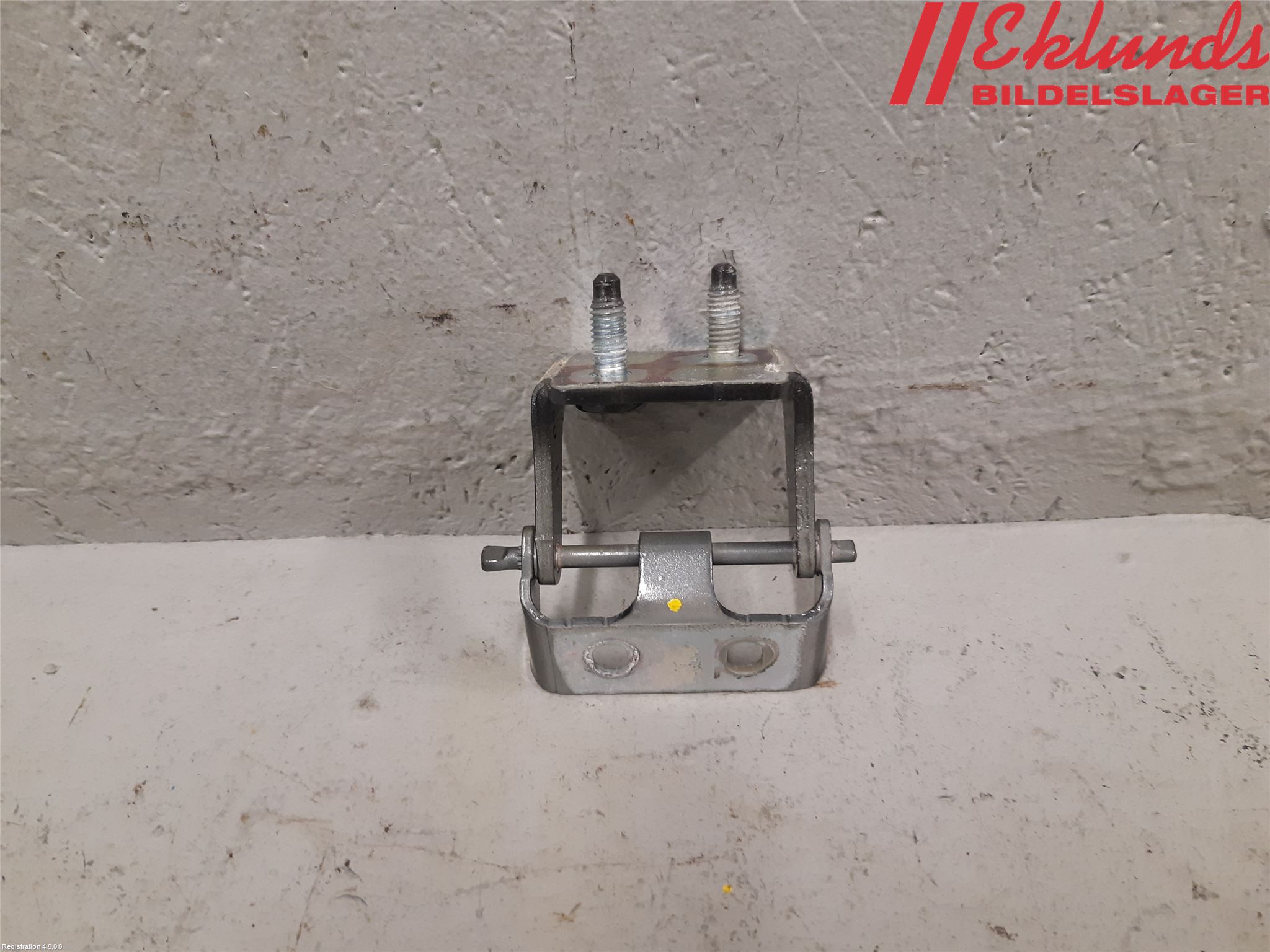 Ford FOCUS 19- Bakluckegångjärn Hö