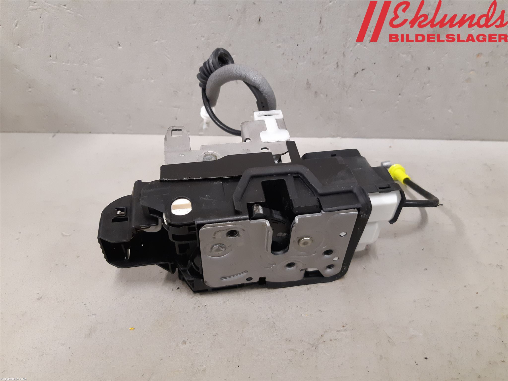 Volvo XC60 18- Låskista-Dörrlås