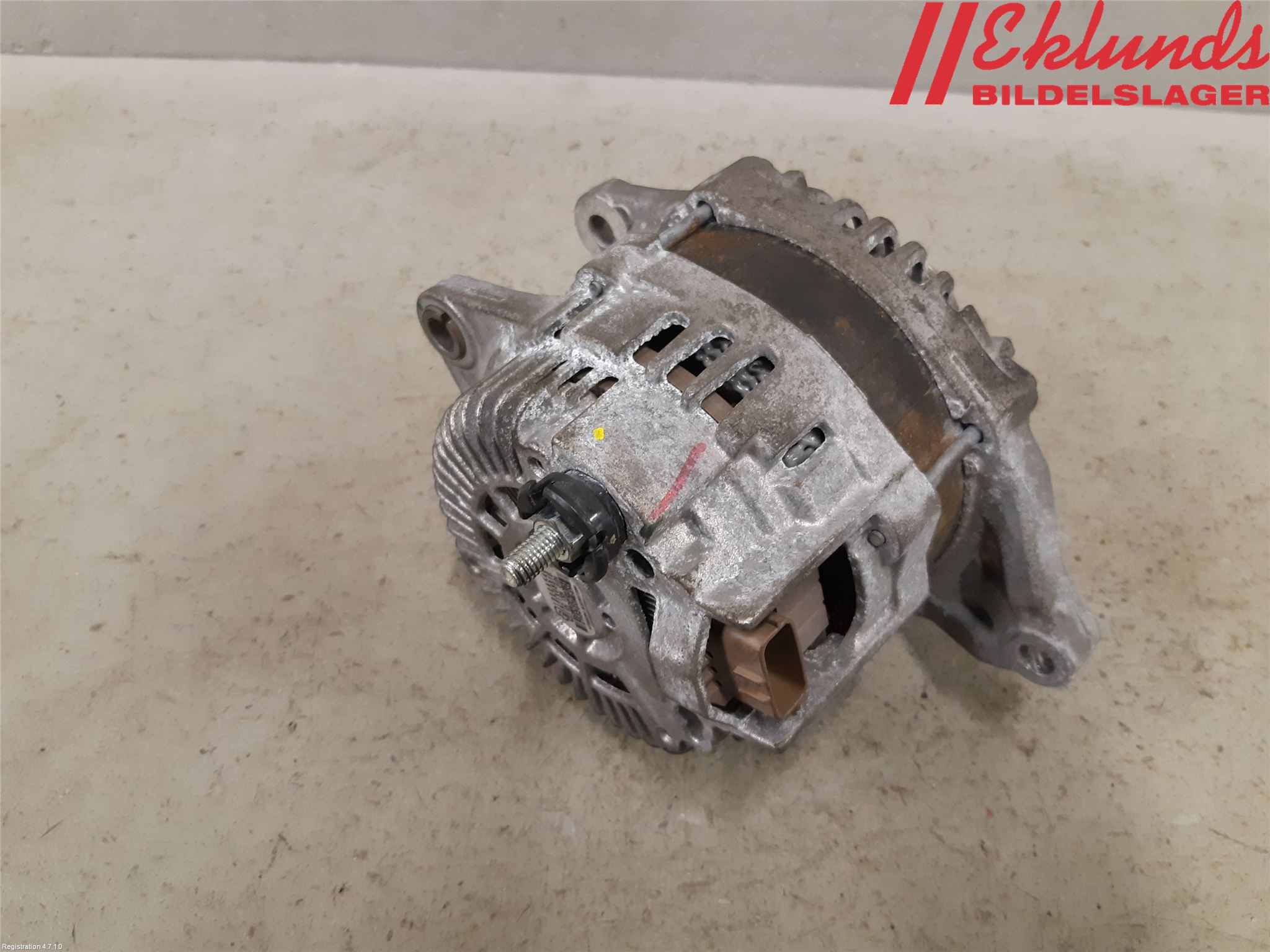 Mitsubishi OUTLANDER 13-21 Generator