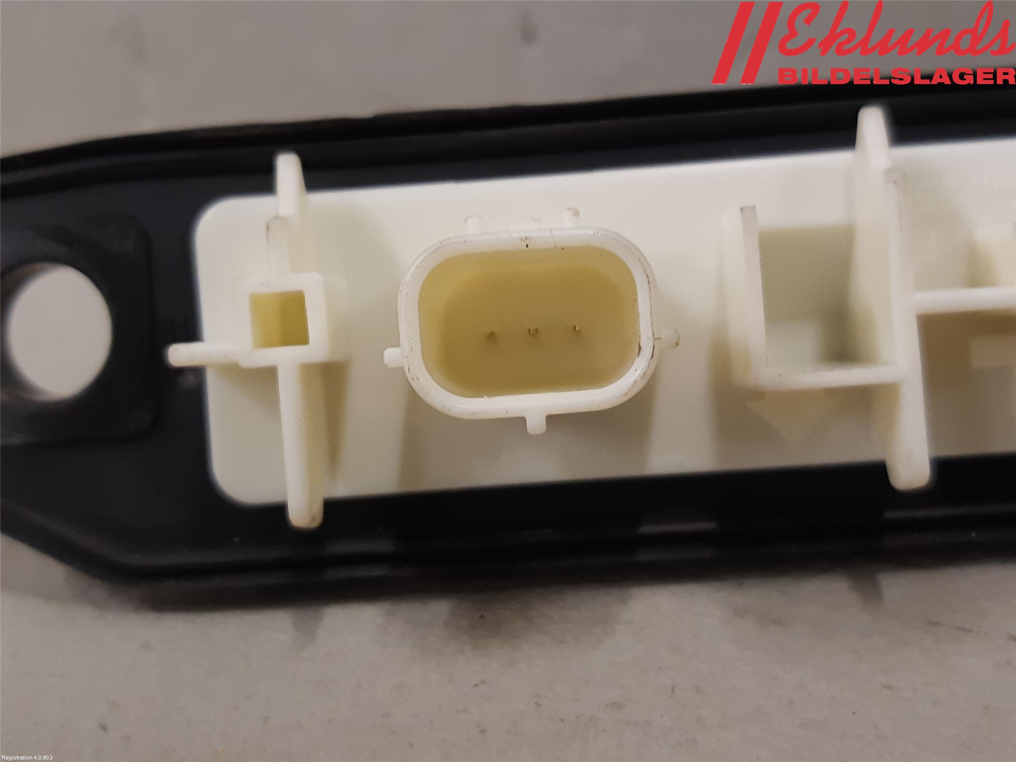 Toyota YARIS XP21 20- Strömställare Baklucka