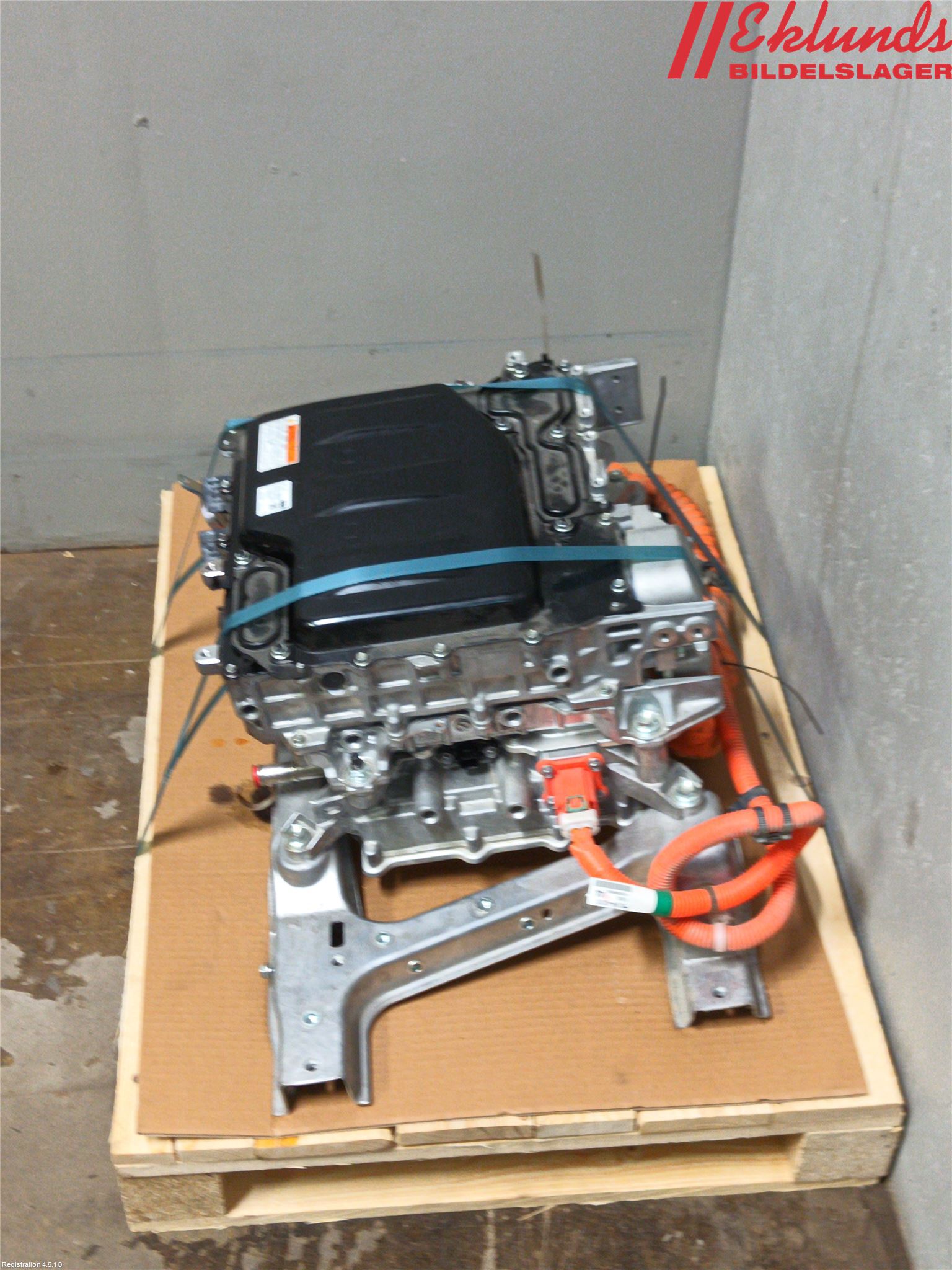 Toyota bZ4X EA10 22- Converter