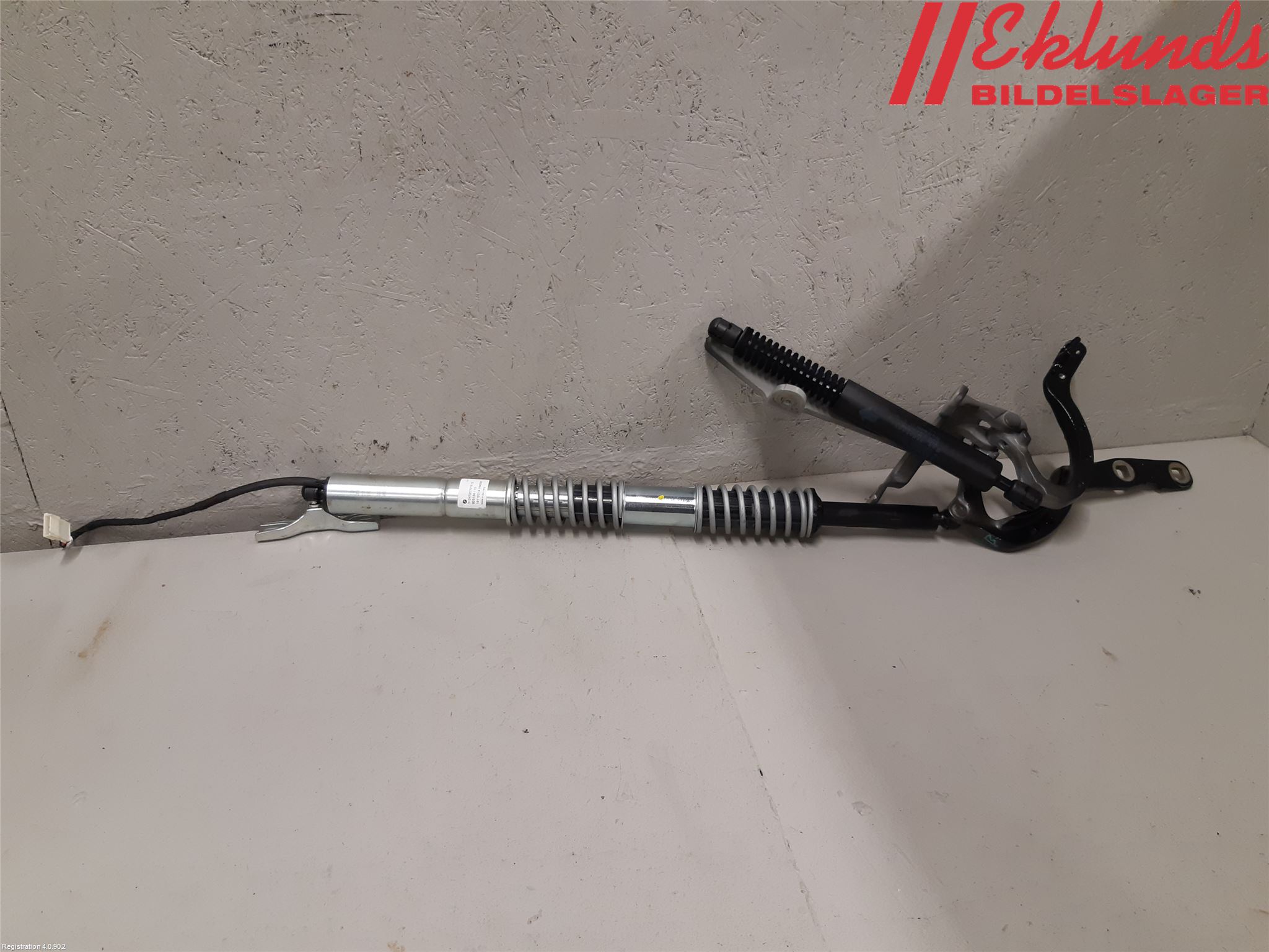 BMW 5 F10/F11/F18 09-17 Gasfjäder Baklucka