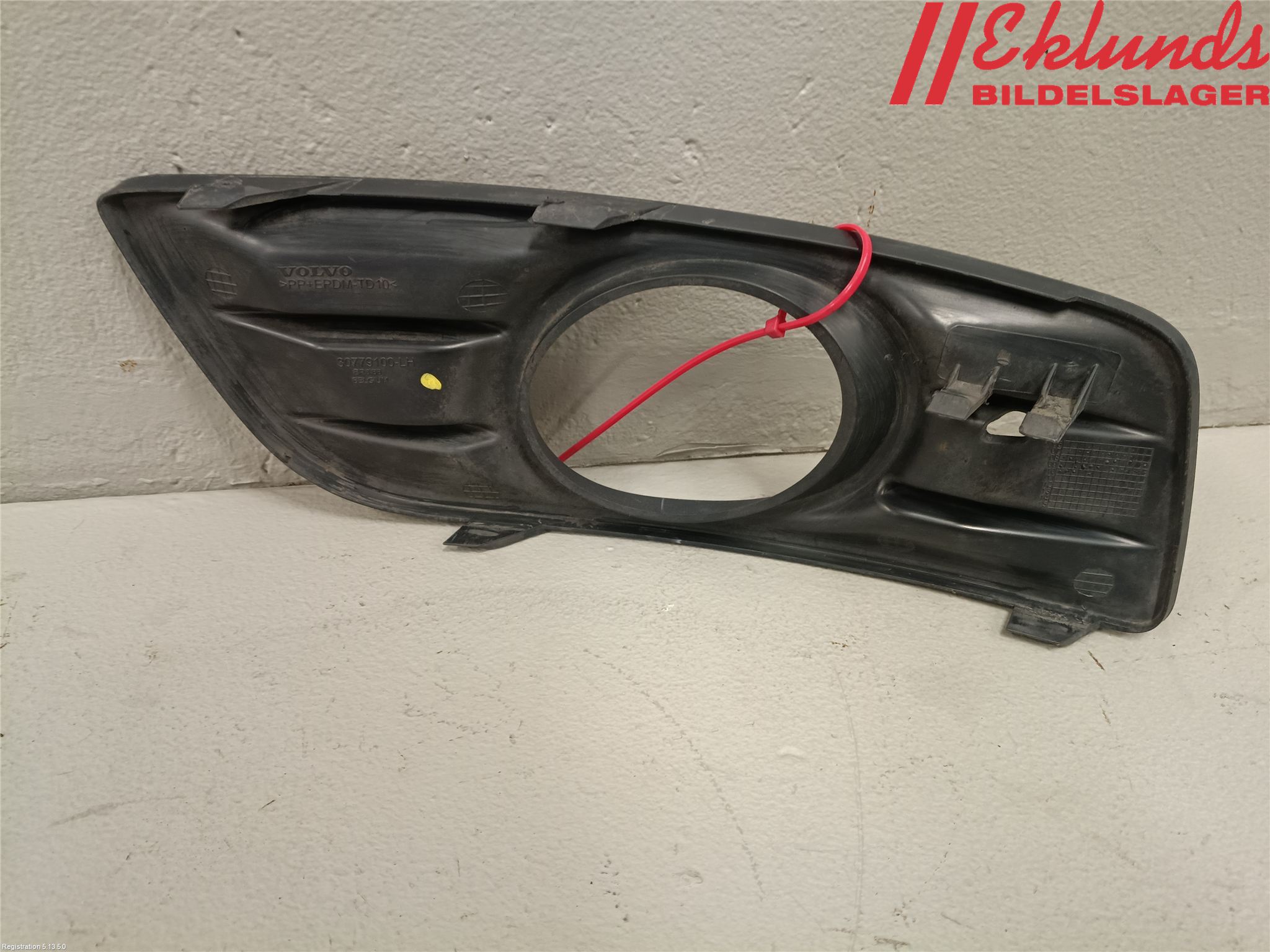 Volvo V50 08-12 Dimljussarg Fram