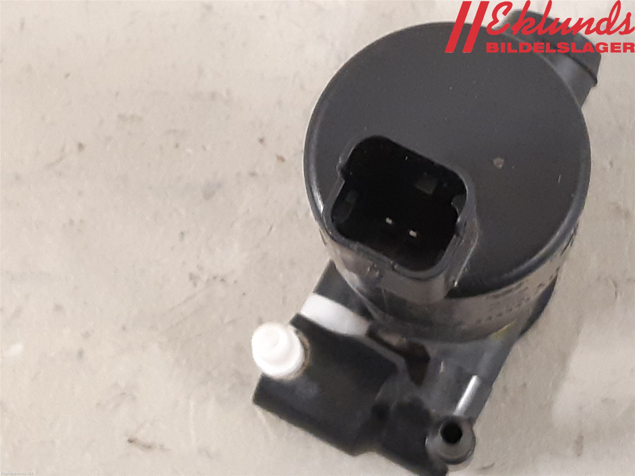 Peugeot 2008/E-2008 20- Spolarpump Vindruta