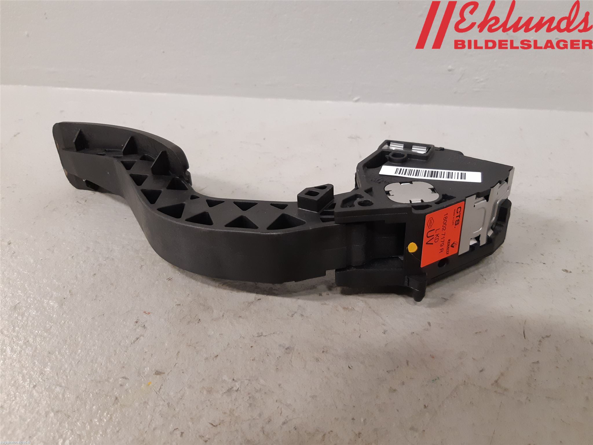 Nissan NV300 16-22 Gaspedal