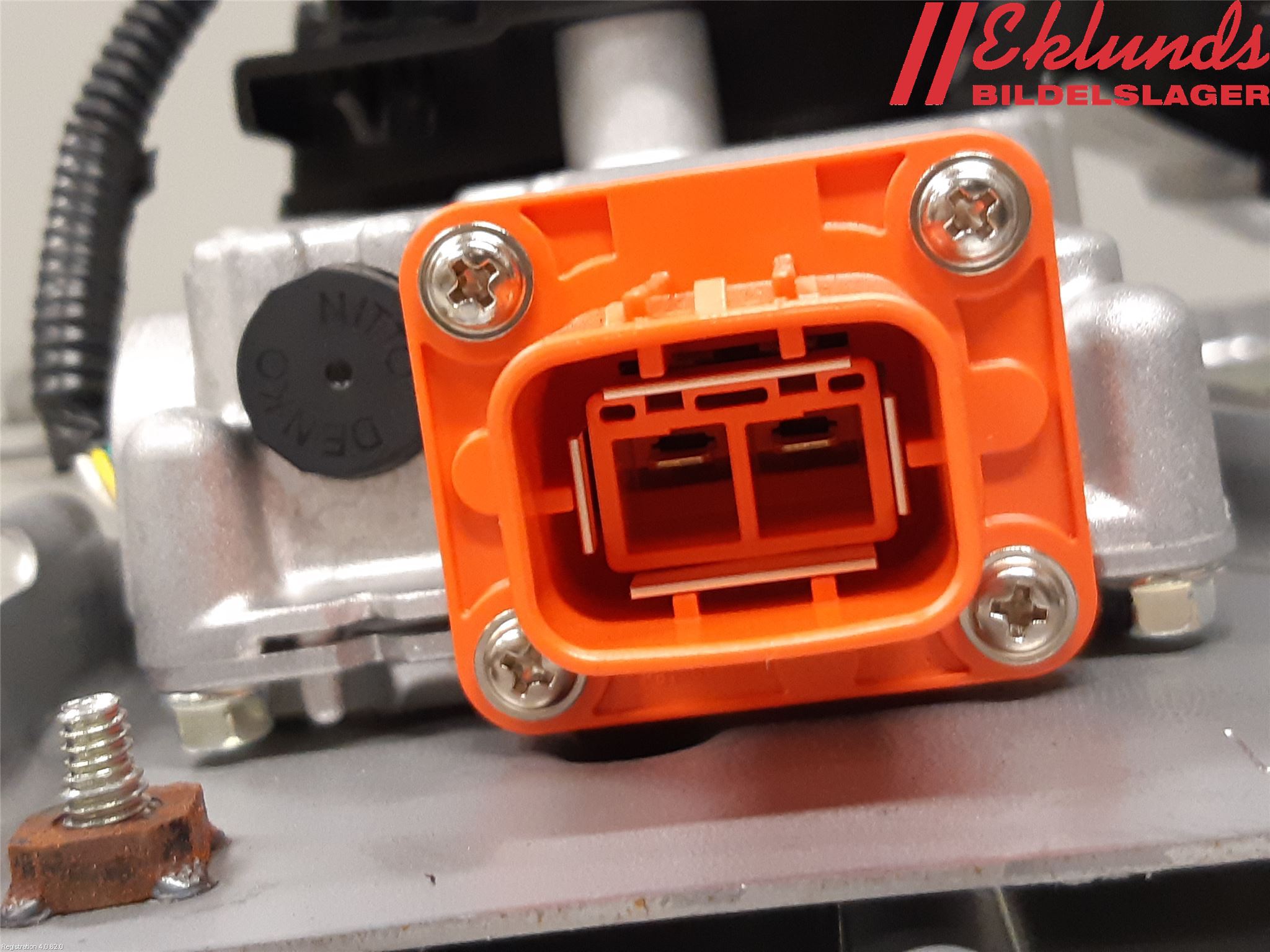 Toyota RAV4 19- Converter