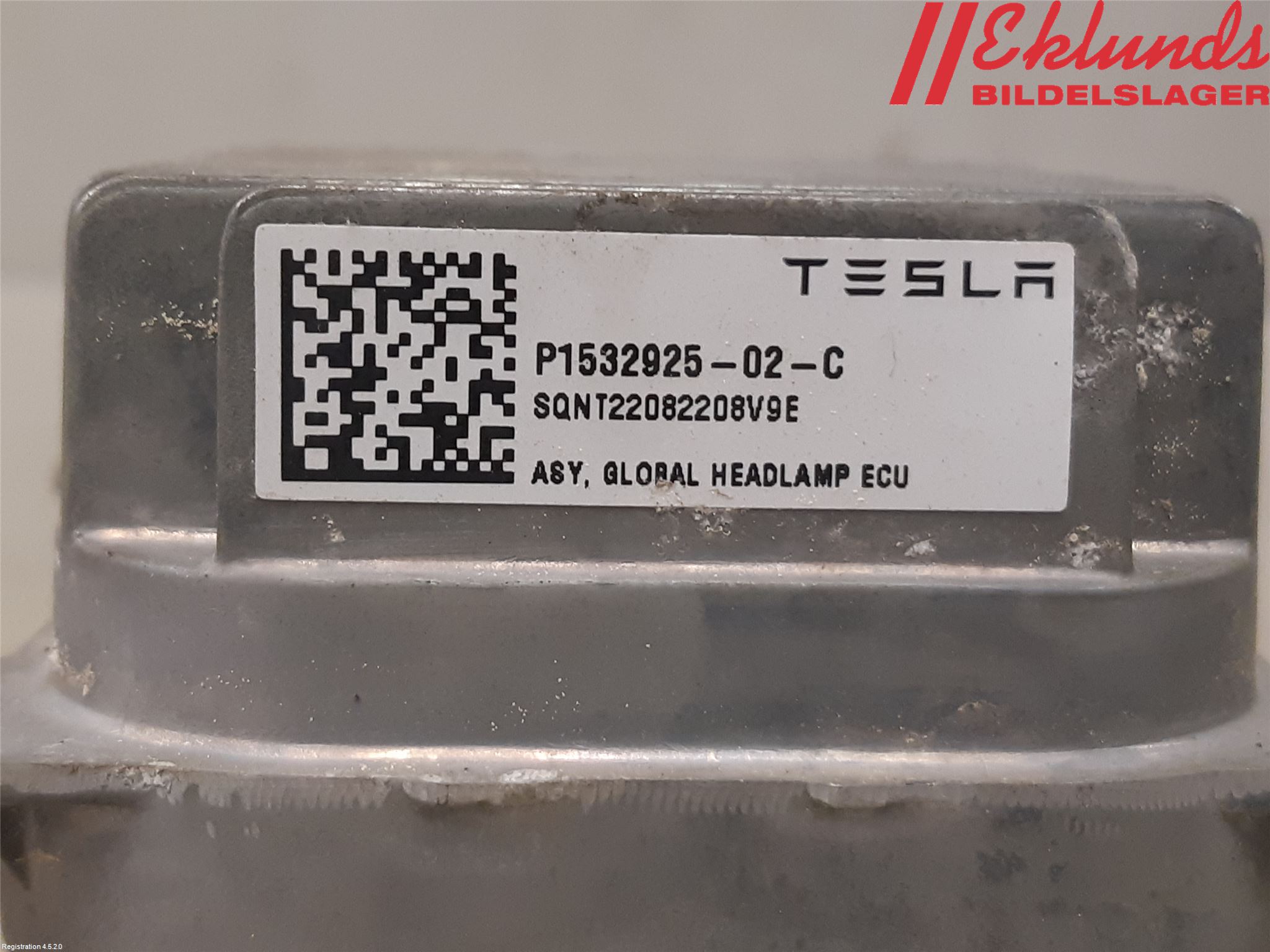 Tesla MODEL Y 21- Styrenhet Strålkastare