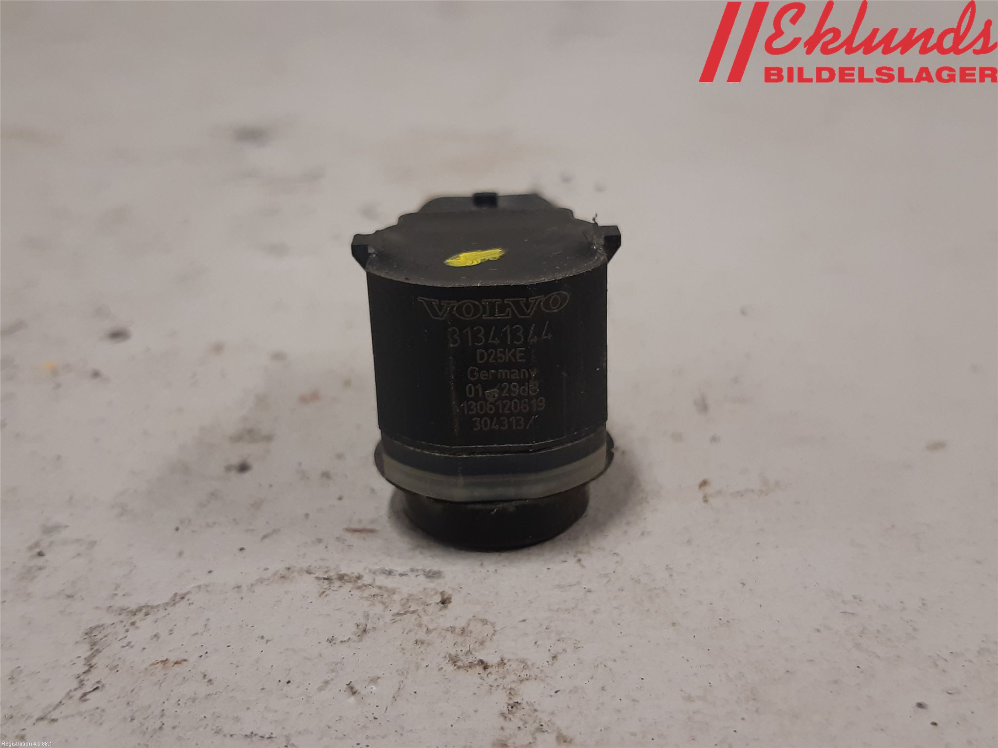 Volvo V40 12-19 Parkeringshjälp Backsensor