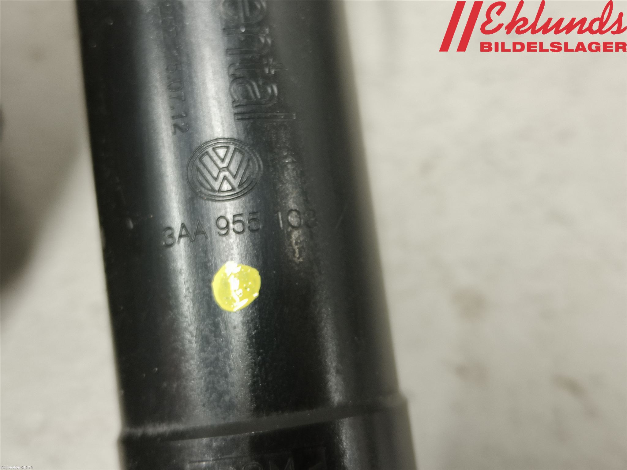 Volkswagen VW PASSAT 11-14 Spolarmunstycke Strålkastare