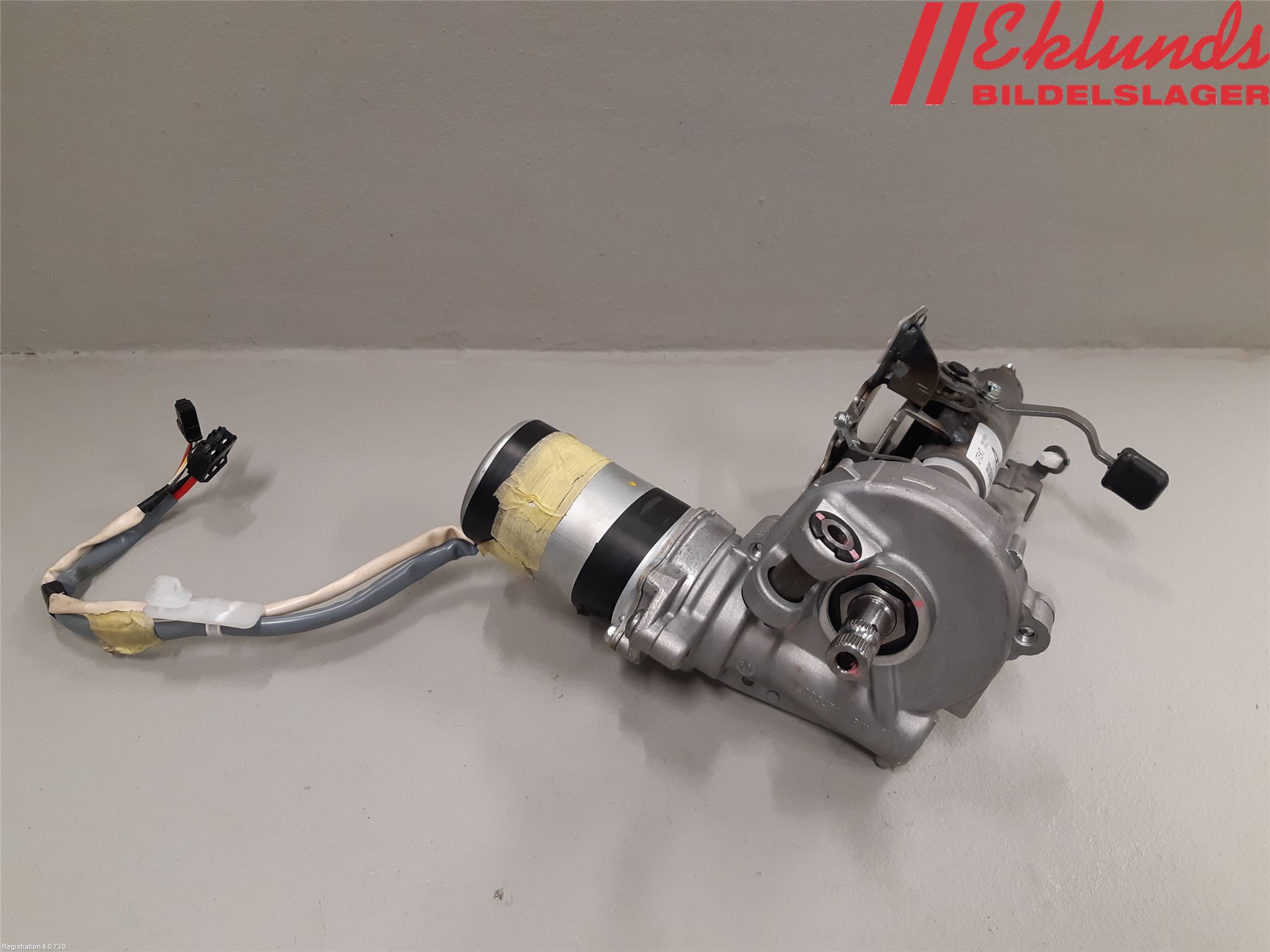 Toyota YARIS XP130 15-20 Rattaxelagg Med Inb Servo