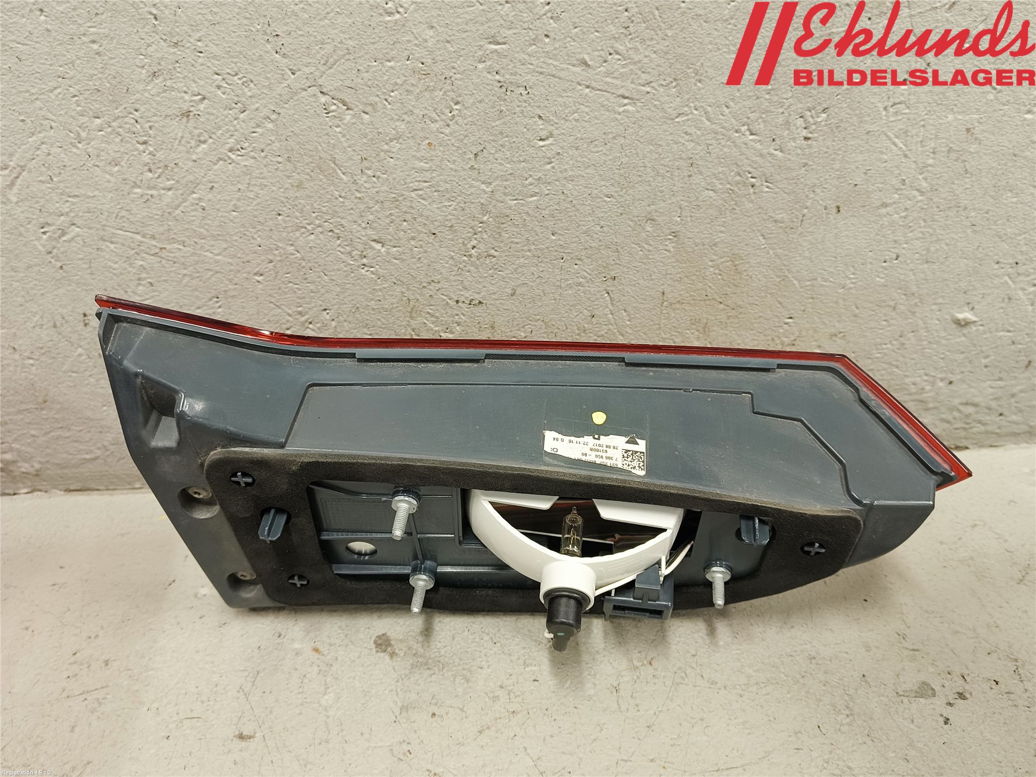 BMW 5 G30/G31/F90 17-23 Bakljus Lucka Hö