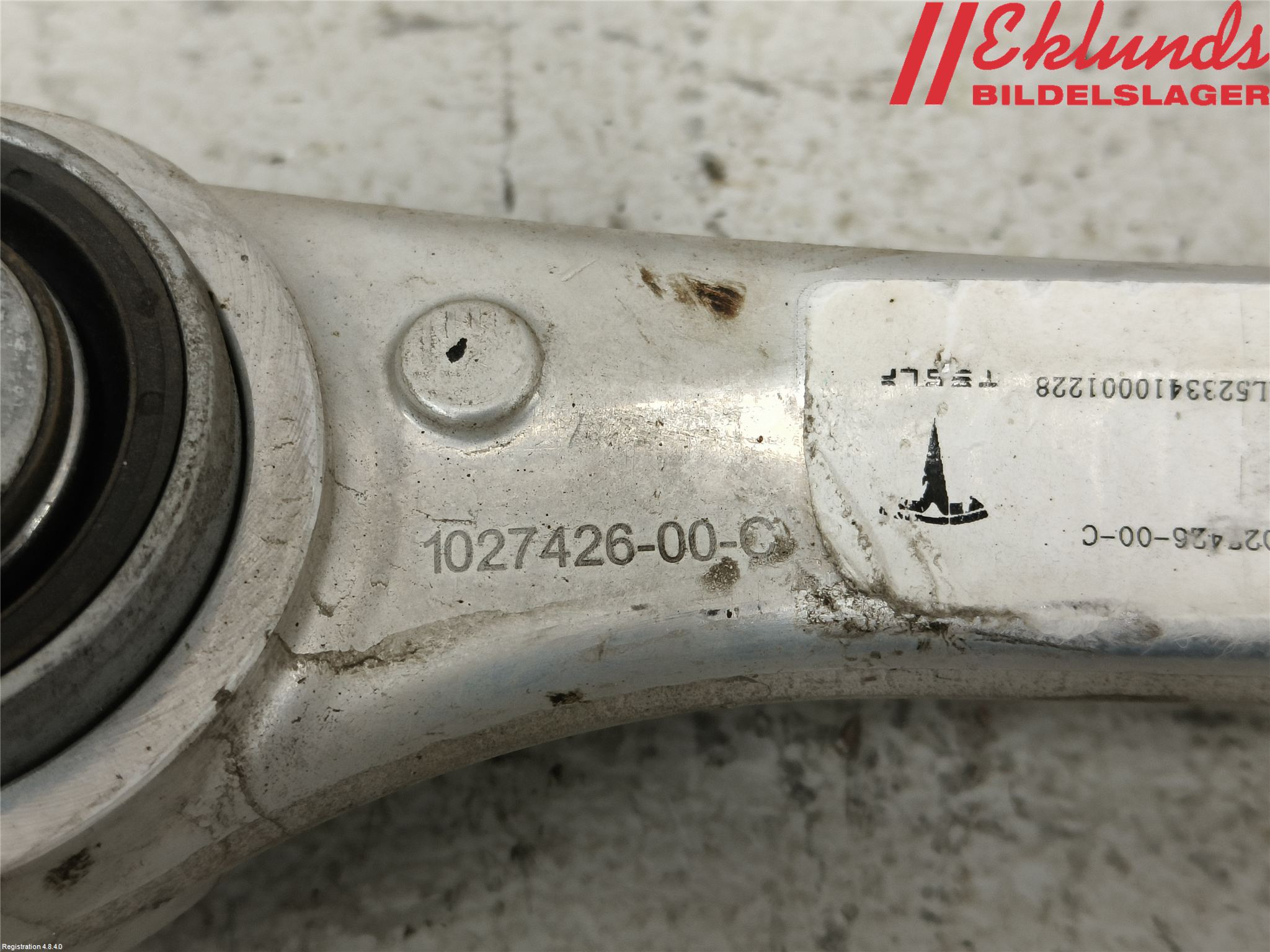 Tesla MODEL S 13- Bärarm Bak Övre Höger