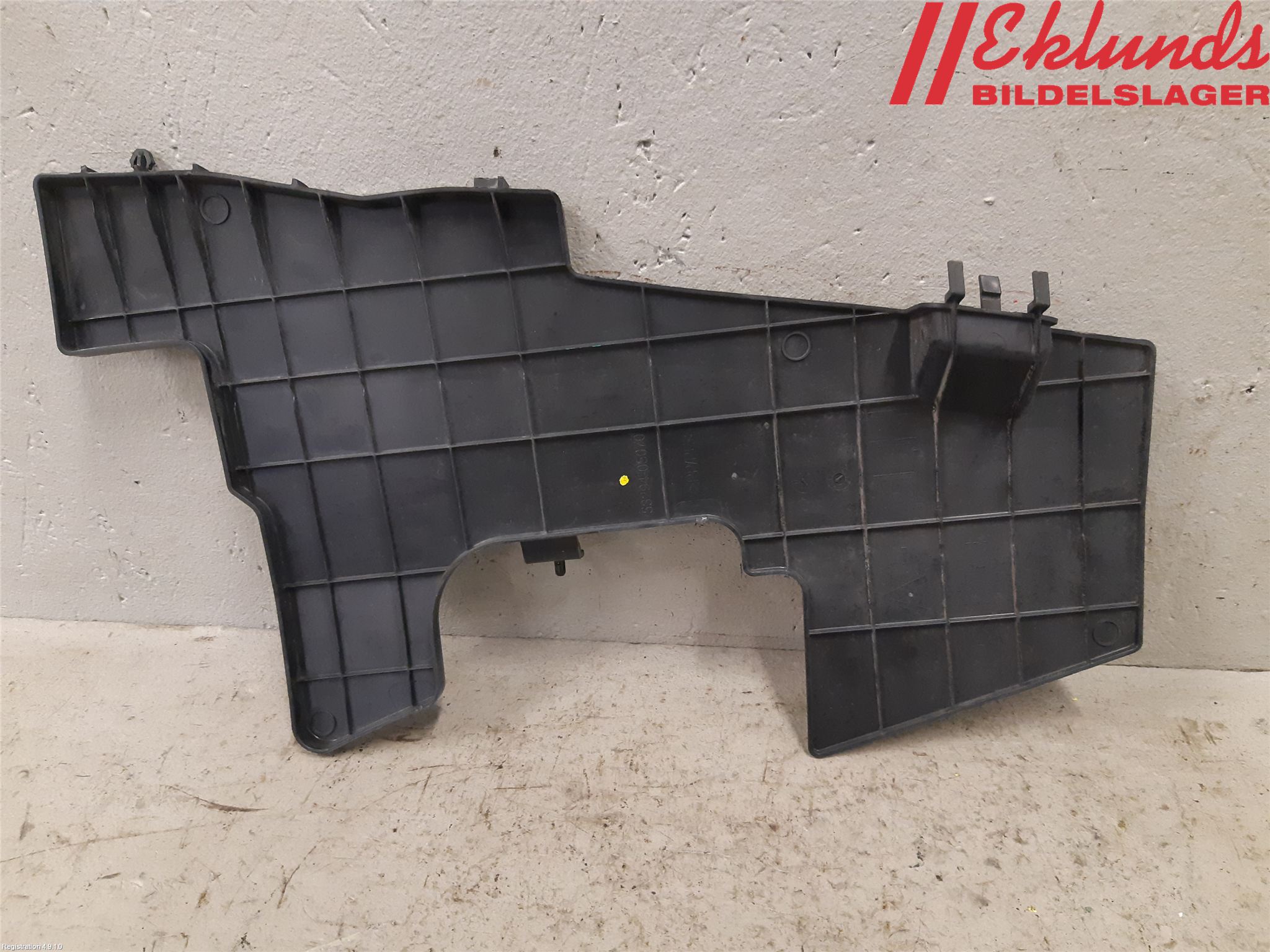 Toyota AVENSIS 16-18 Deflektor Plåt-Plast Kylning