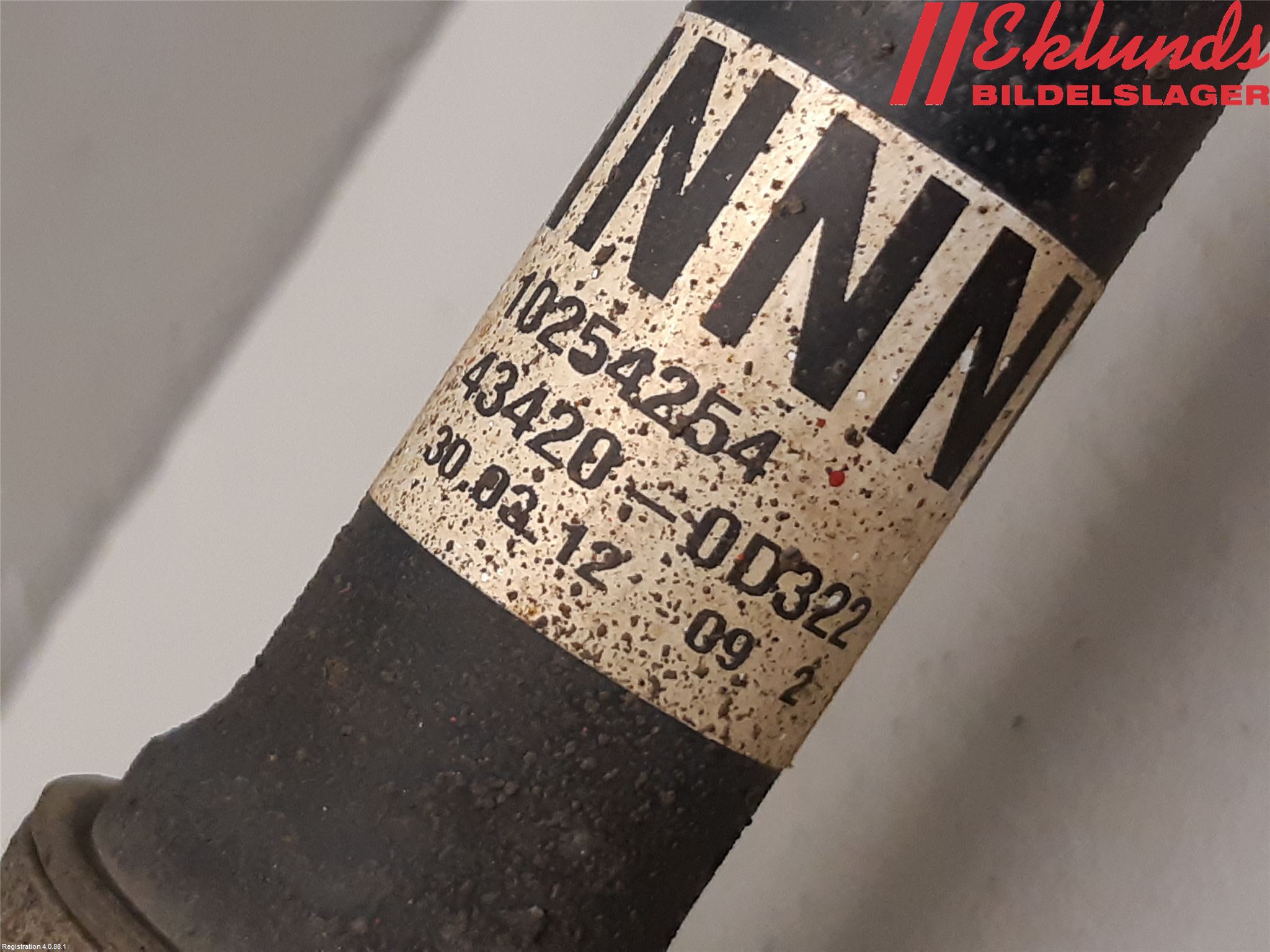 Toyota YARIS XP130 12-14 Drivaxel Fram Vänster