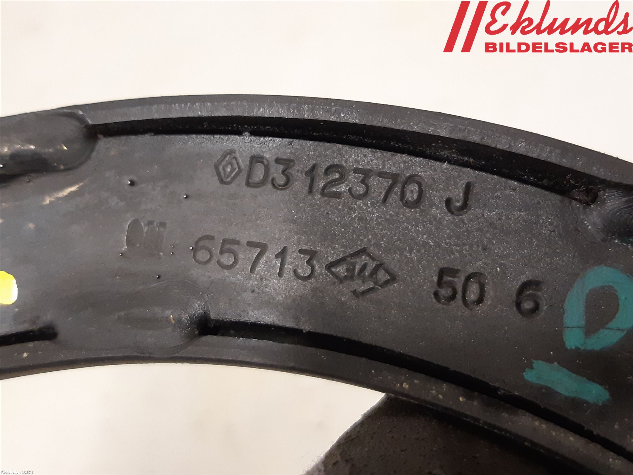 Nissan NV300 16-22 Skjutdörr Gångjärn-Rullar