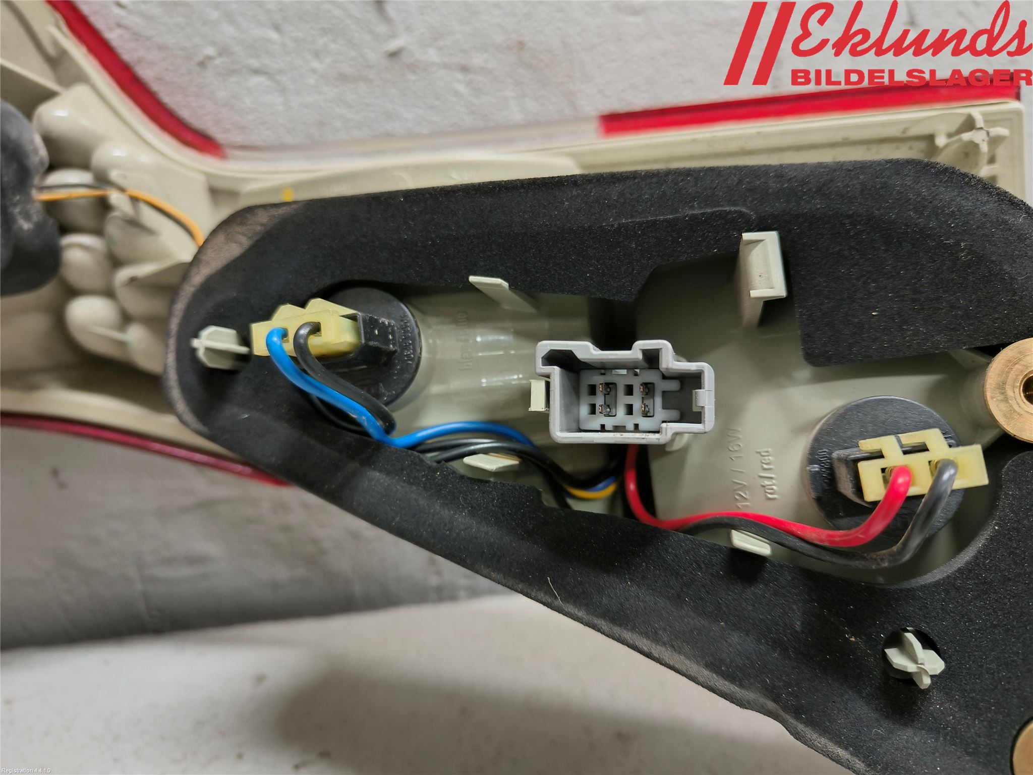 Volvo V70 08-13 Bakljus Lucka Vä