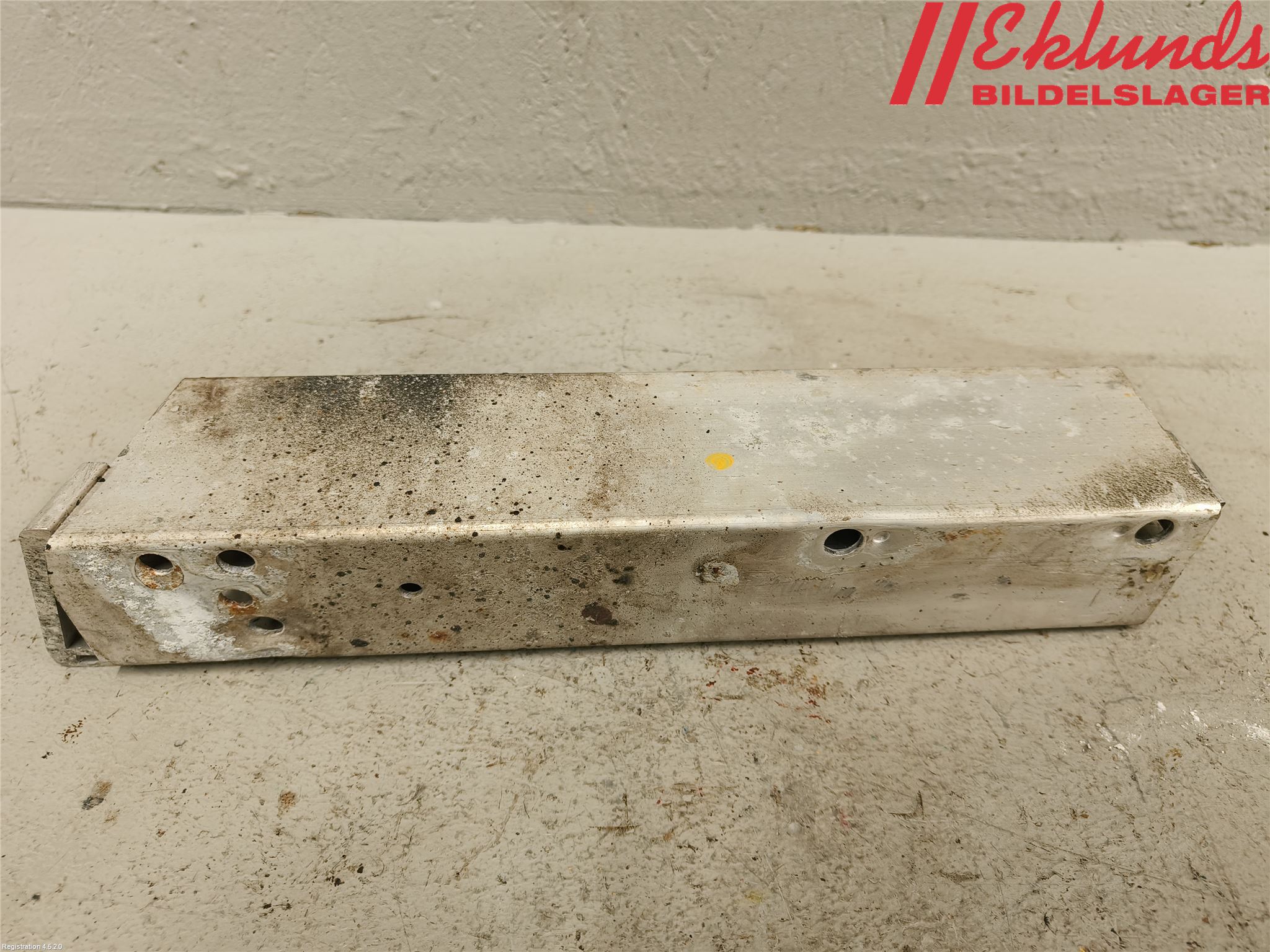 Audi A5 07-16 Stötfångarfäste Bak Vä