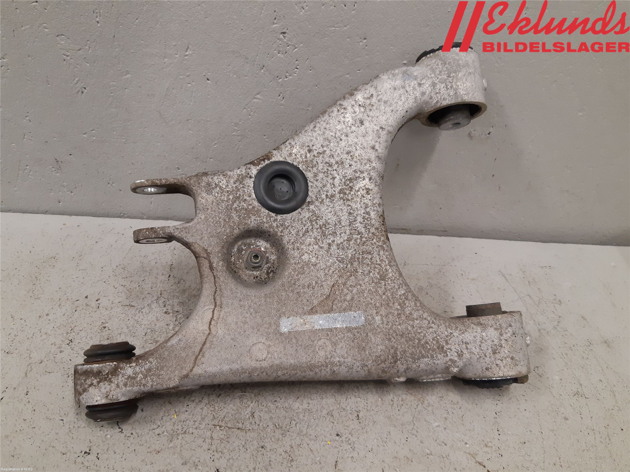 Tesla MODEL S 13- Bärarm Bak Höger