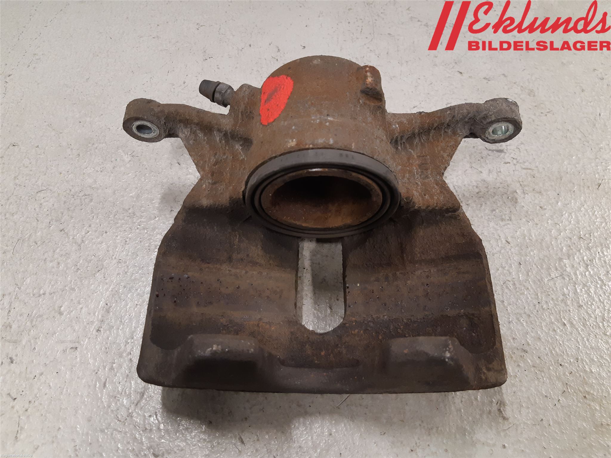 Volkswagen VW PASSAT 15-19 Bromsok Fram Vänster