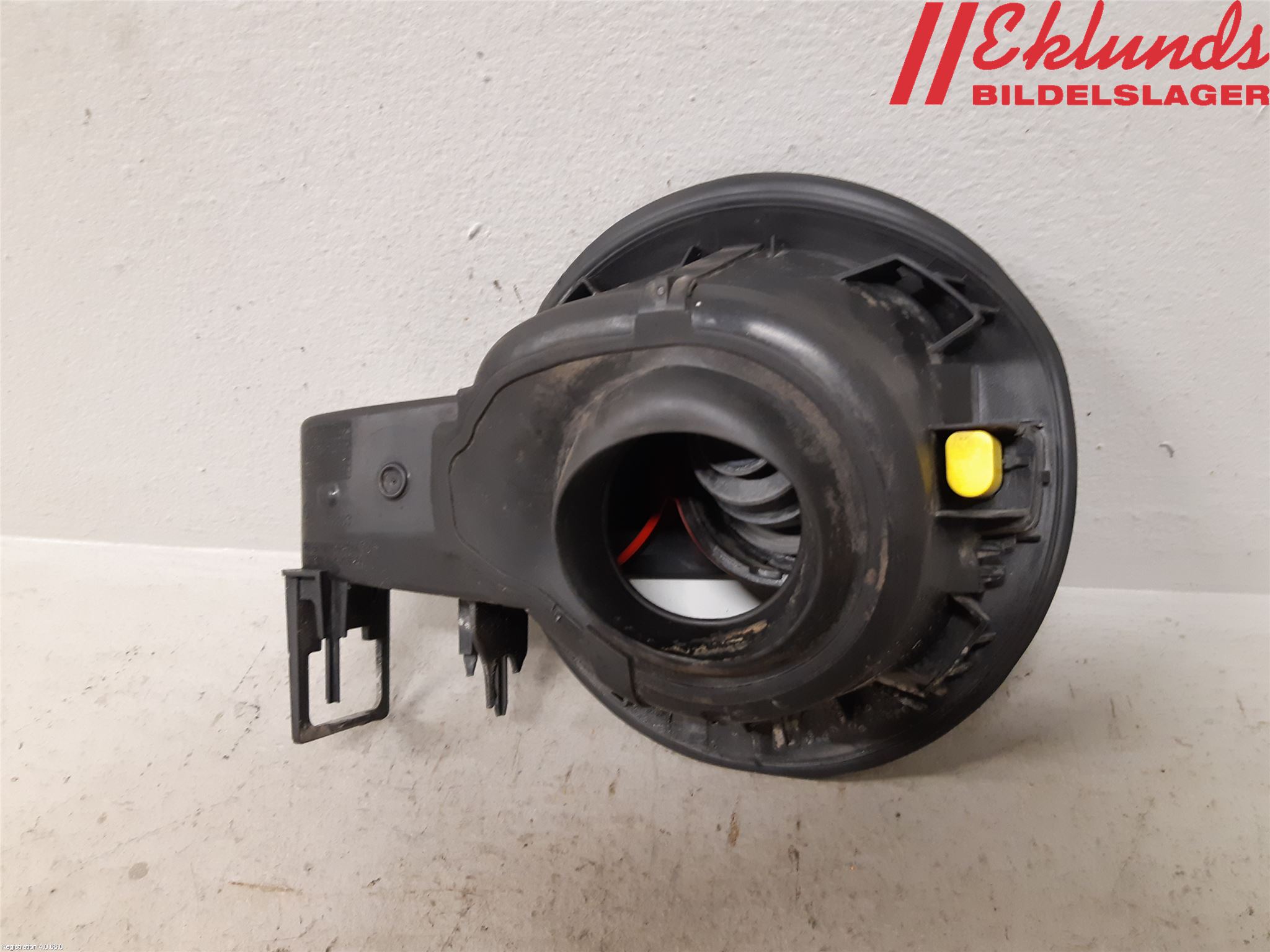 Opel ASTRA J 10-15 Tanklucka