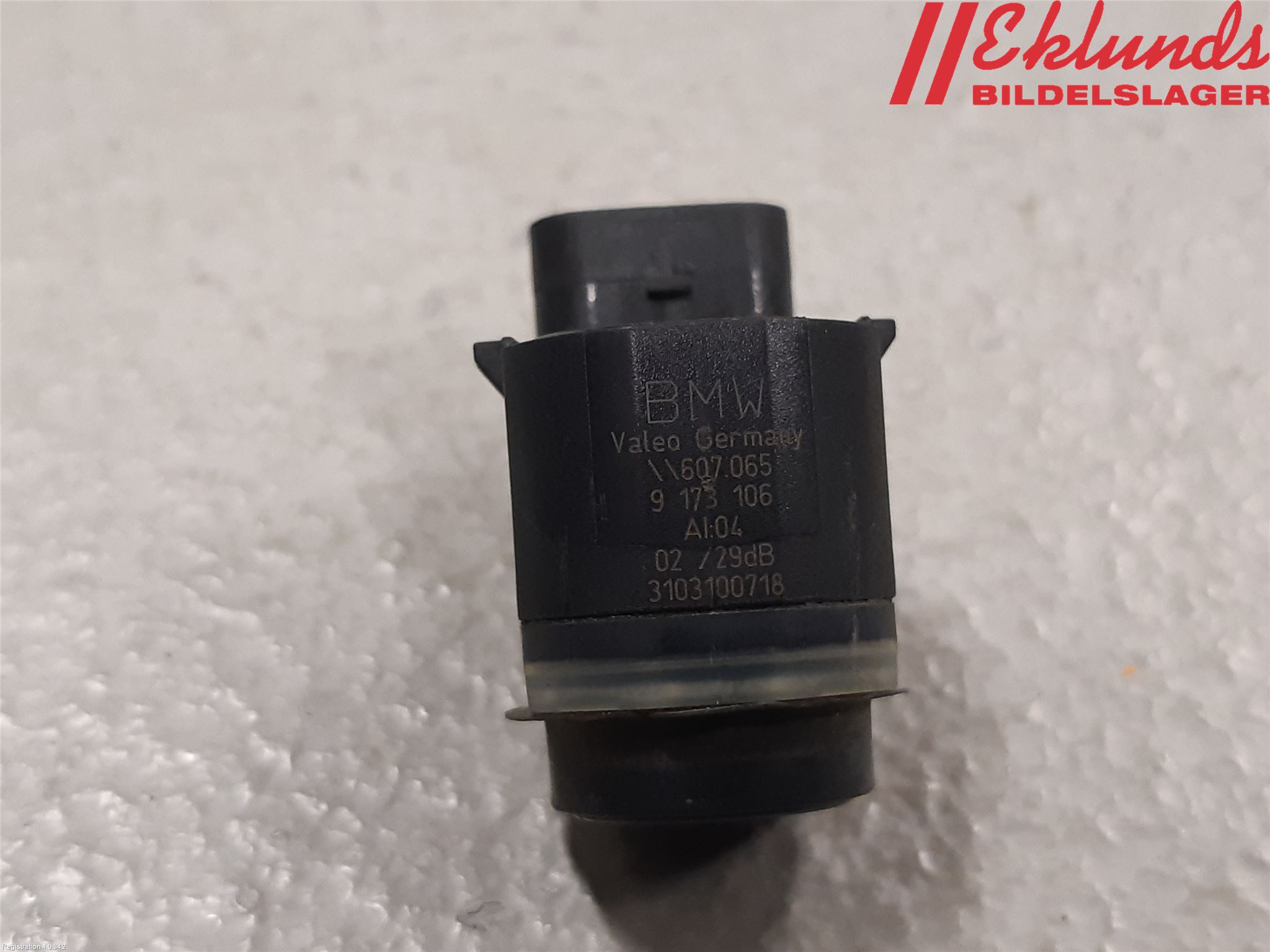 BMW 5 F10/F11/F18 09-17 Parkeringshjälp Frontsensor