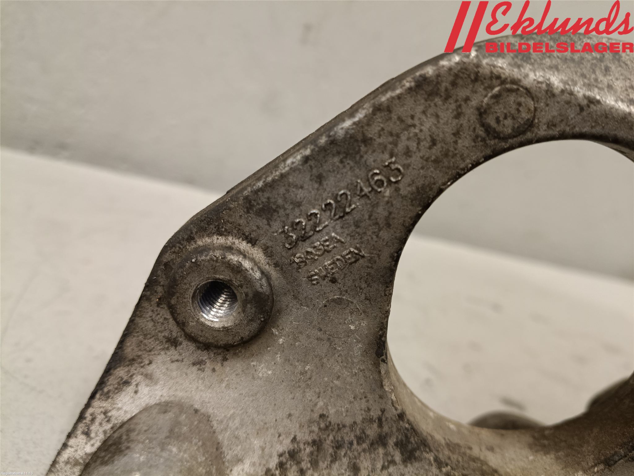 Volvo V60 19- Motorfäste