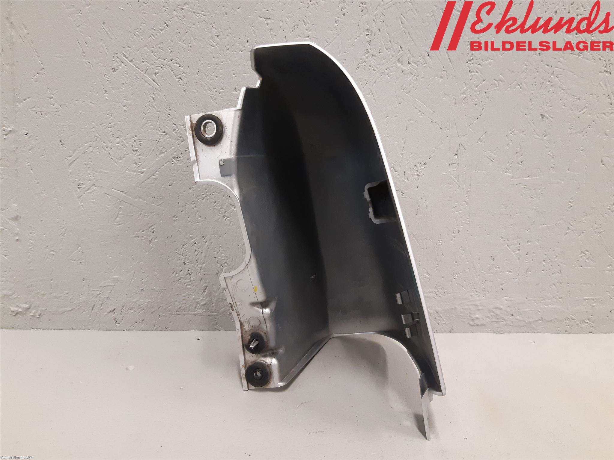 Opel VIVARO 15-19 Skärm Hörn Utfyllnad Bak