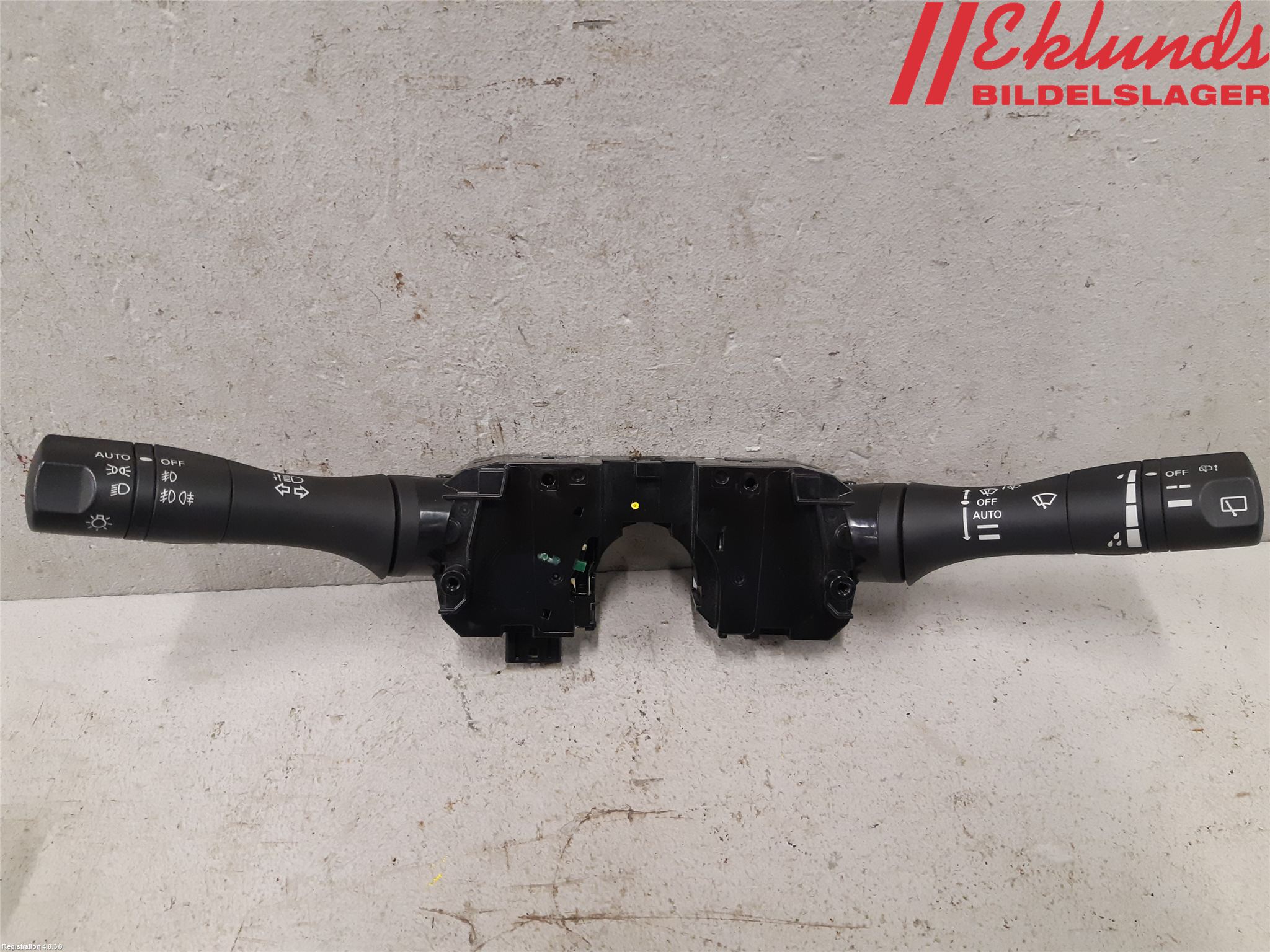 Nissan LEAF 18- Spakcentral